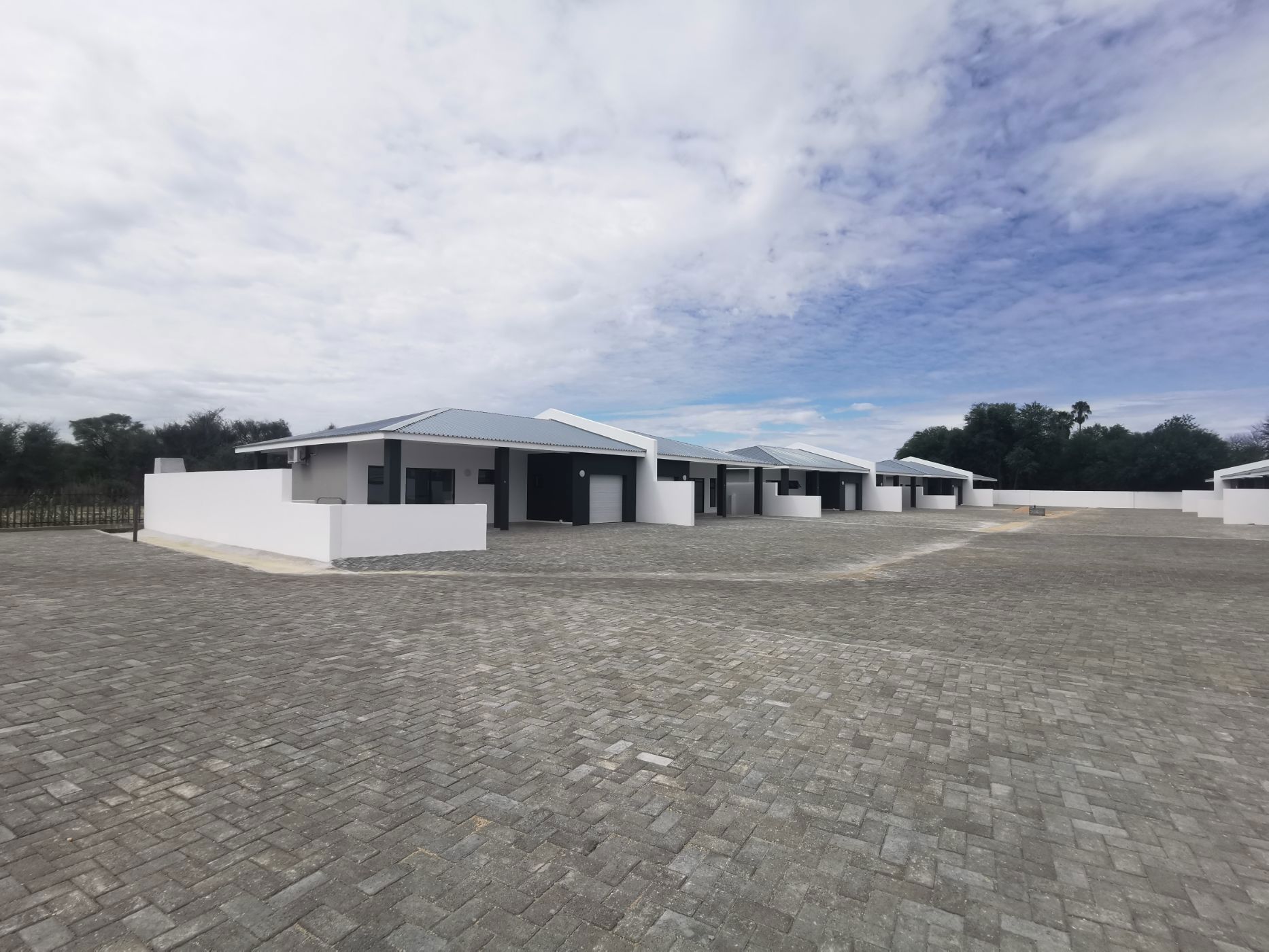 2 bedroom security complex home for sale in Omaruru (Namibia)
