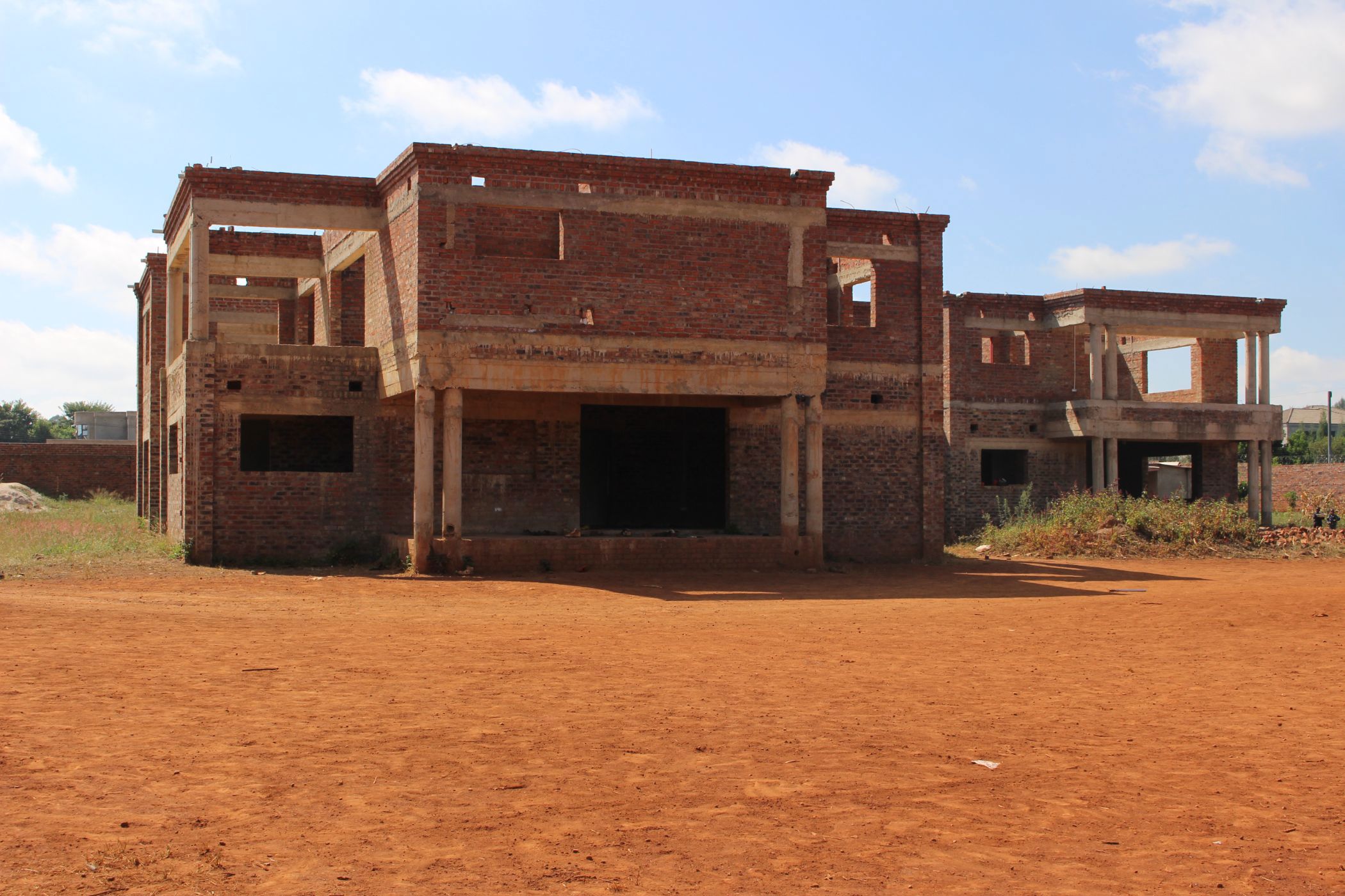 14 bedroom double-storey house for sale in Gletwin Park (Zimbabwe)