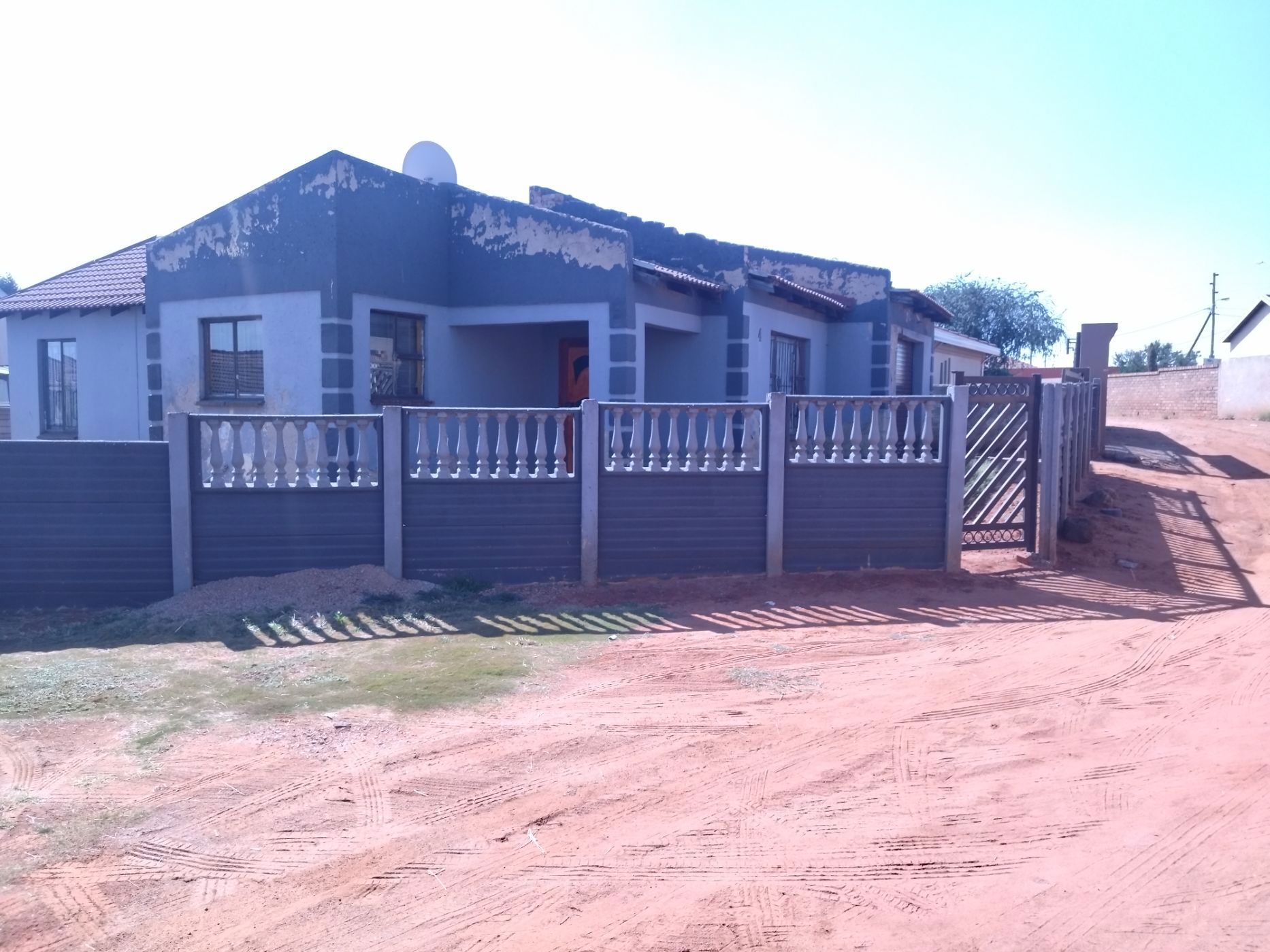 3 Bedroom House For Sale Bank Assisted Sale by FNB Leachville Ext 3