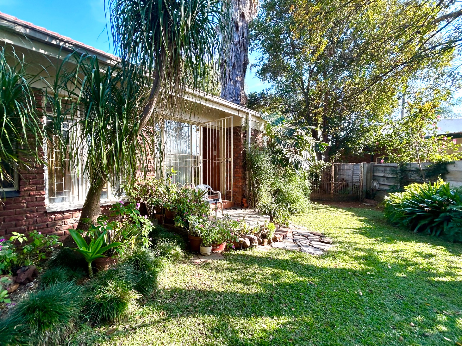 5 Bedroom Singlestorey House For Sale Flora Park (Polokwane