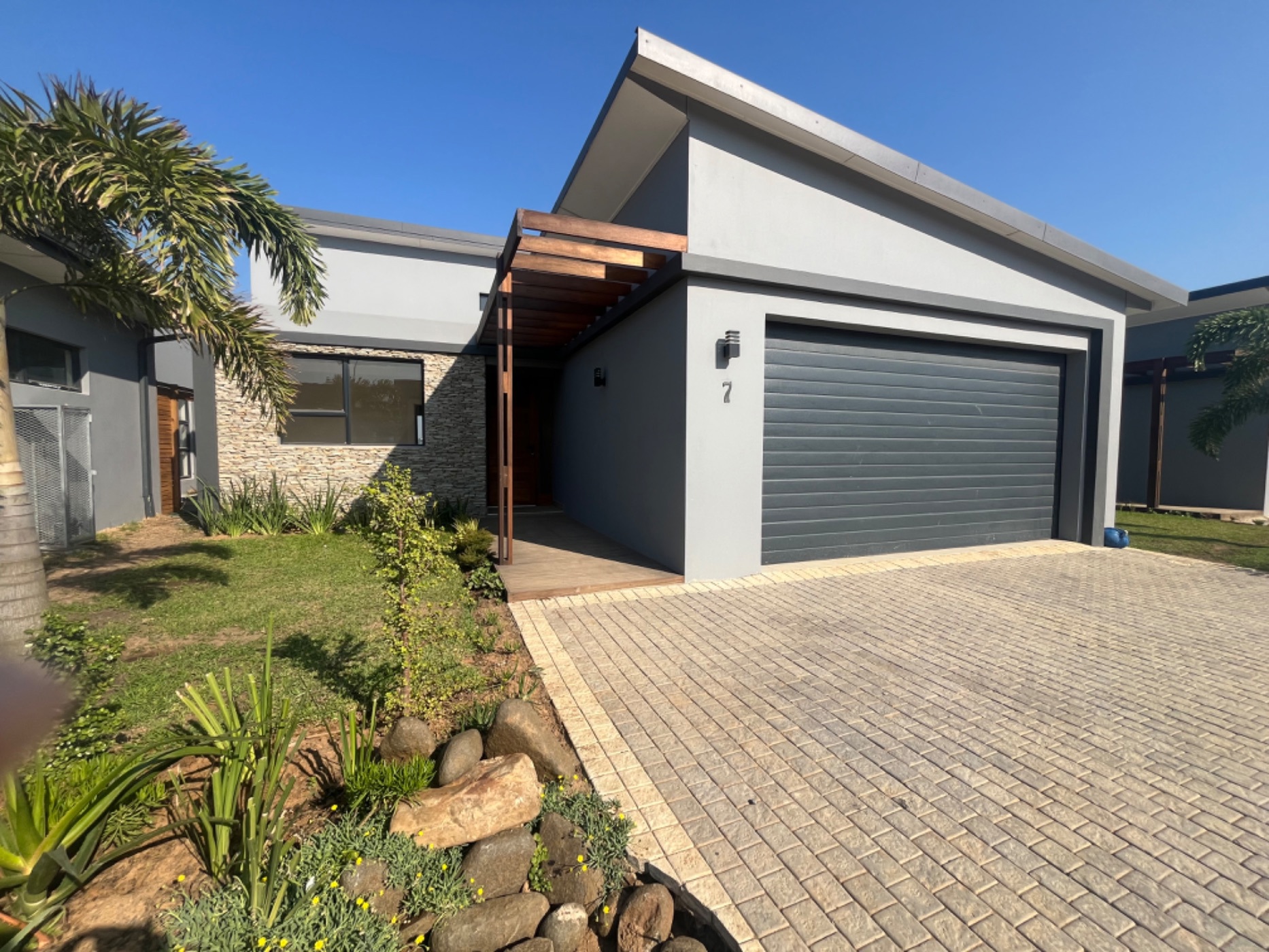 2 Bedroom House For Sale Salt Rock 1BD1660117 Pam Golding Properties