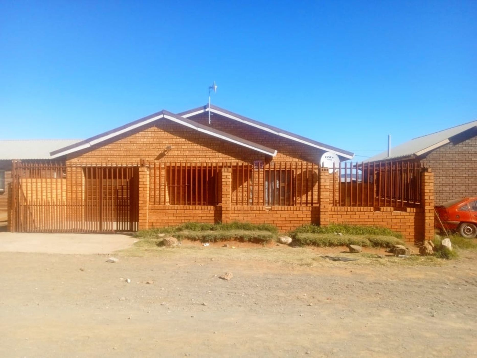 4 Bedroom House For Sale Queenstown 1MH1660157 Pam Golding Properties