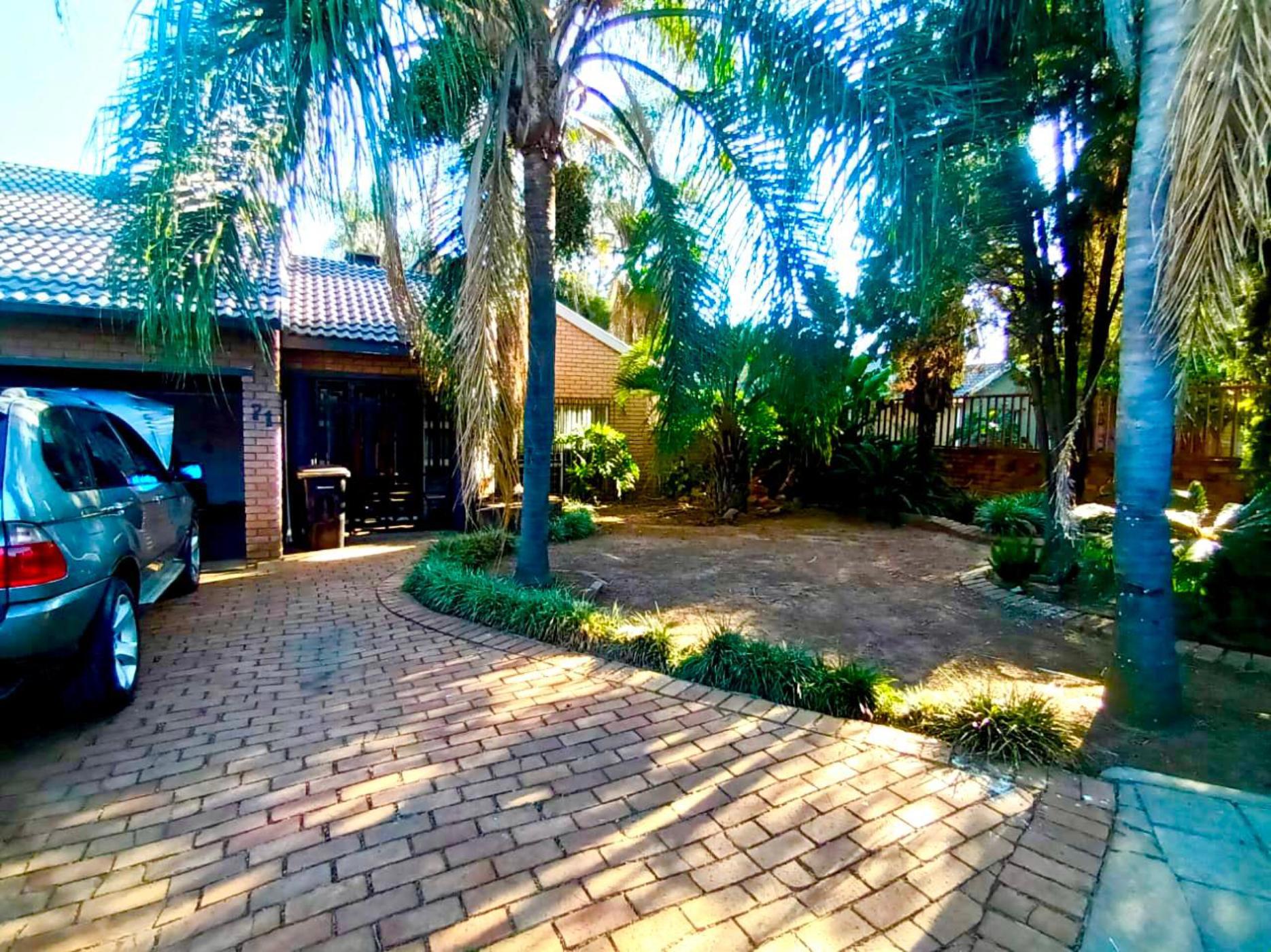 4 Bedroom House For Sale | Bank Assisted Sale by Standard Bank ...