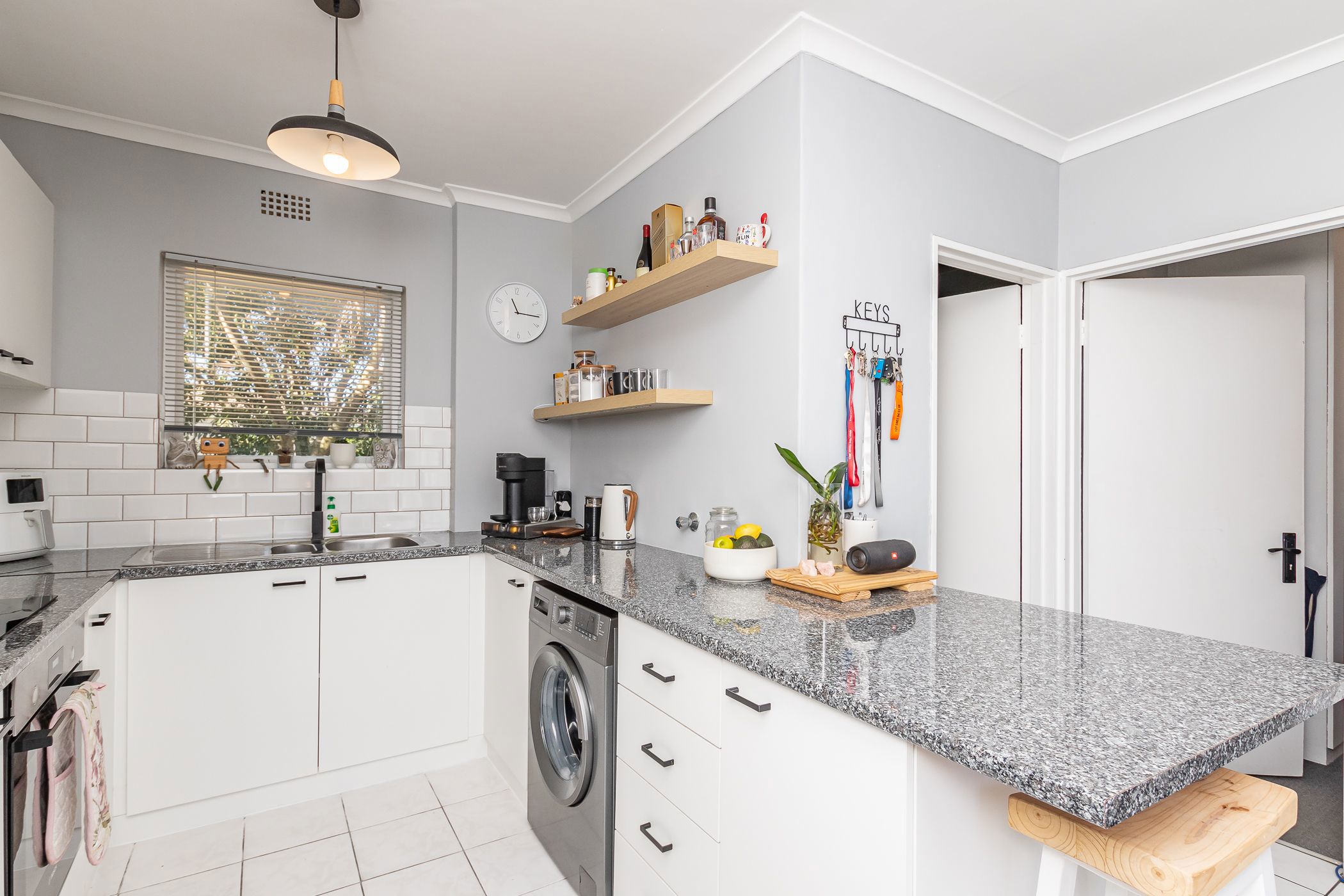 1 Bedroom Apartment For Sale Kenilworth (Cape Town) KW1655860 Pam