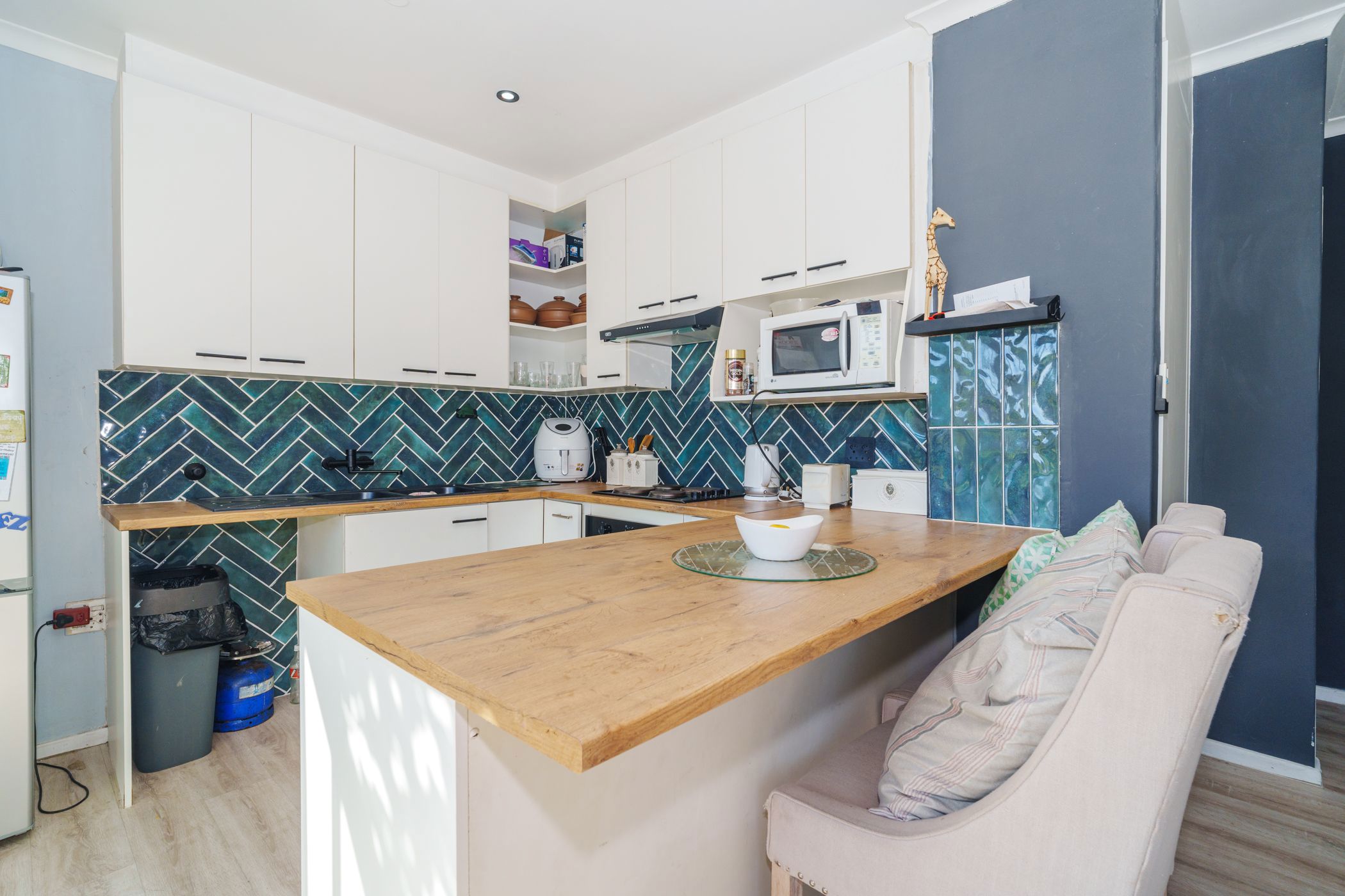 2 Bedroom Apartment For Sale Kenilworth (Cape Town) KW1657969 Pam