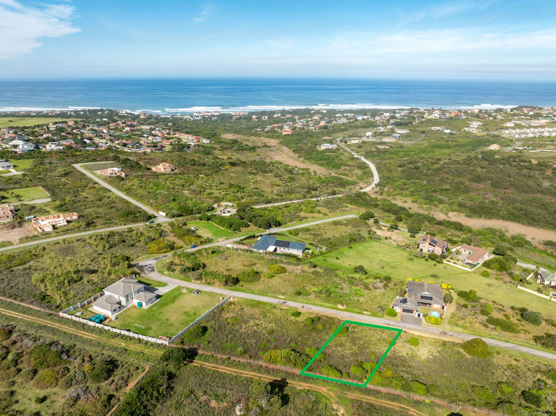 1048 m&sup2; residential vacant land for sale in Forest Downs