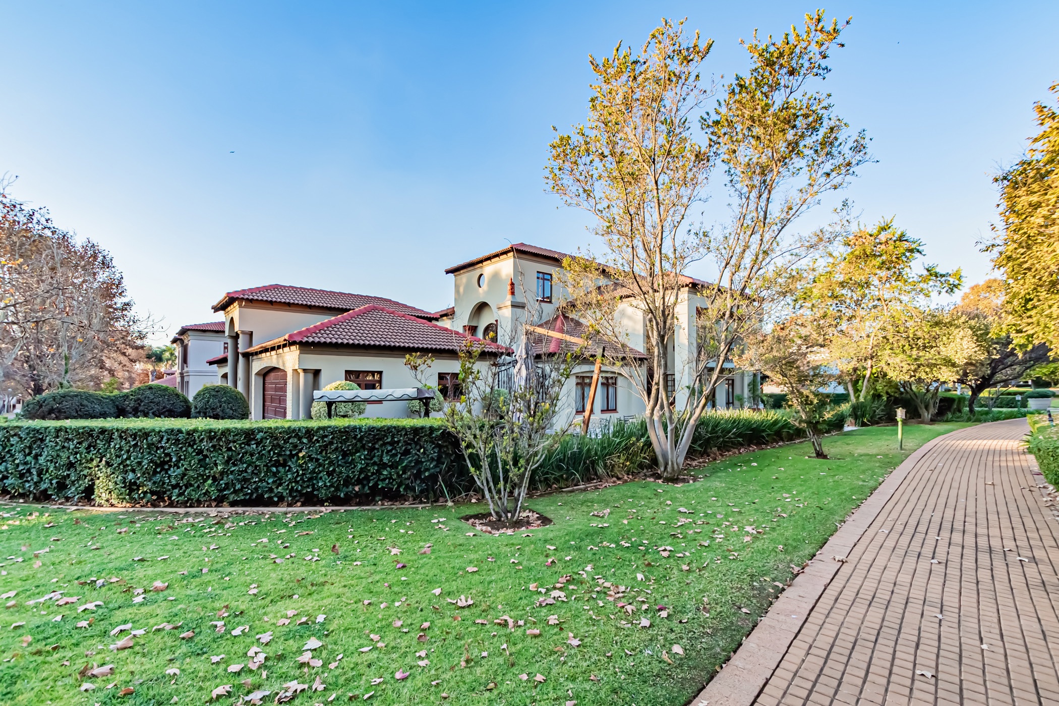4 bedroom double-storey house for sale in Boardwalk Manor Estate