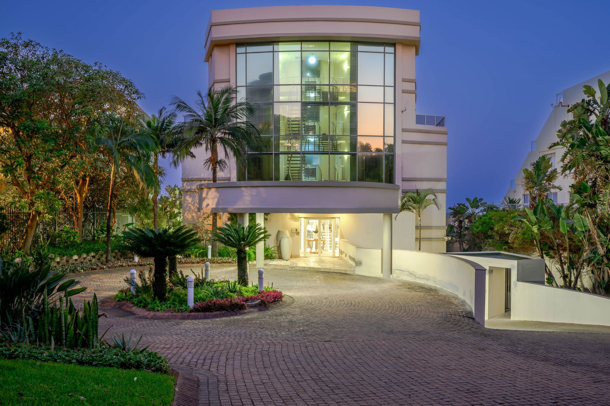 4 bedroom apartment for sale in uMhlanga Rocks
