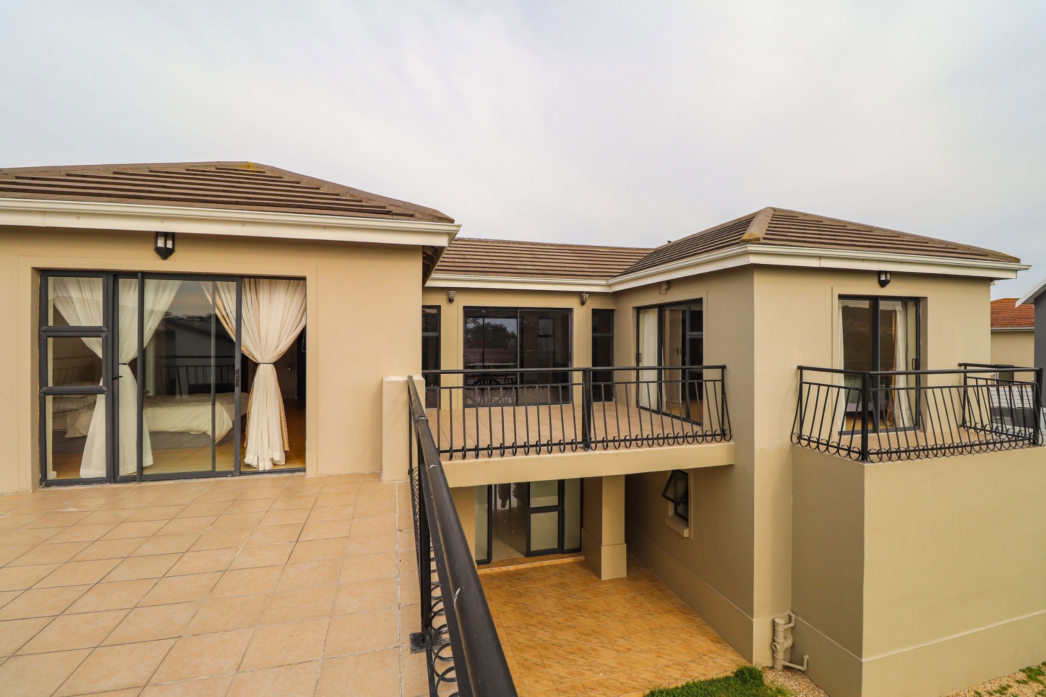 4 bedroom house for sale in Lovemore Park