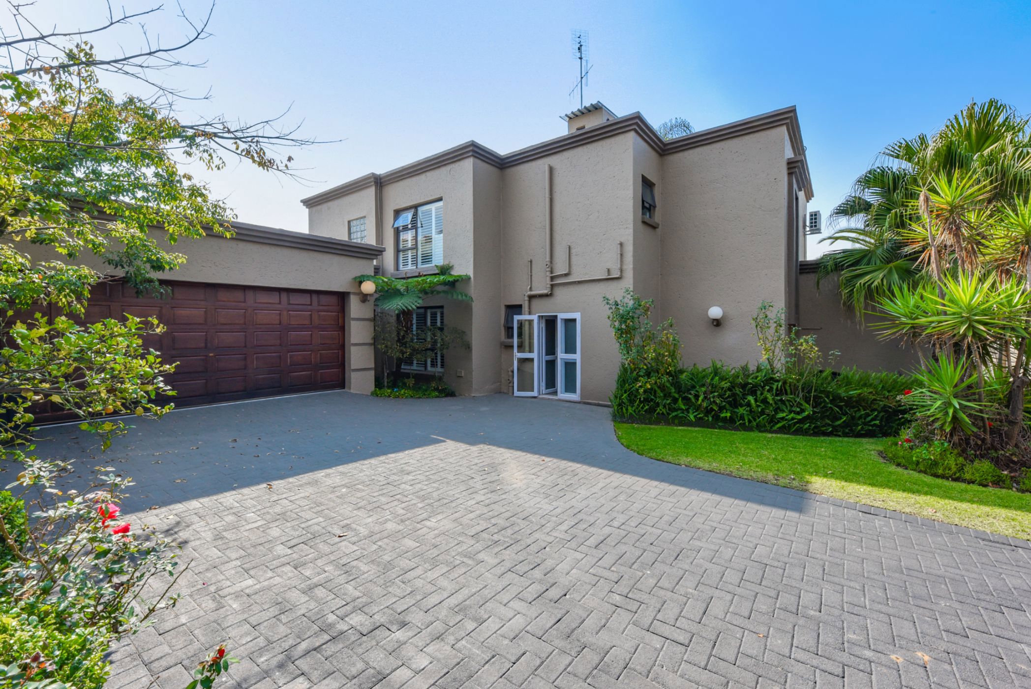 4 Bedroom Cluster House For Sale Bank Assisted Sale by FNB Beverley