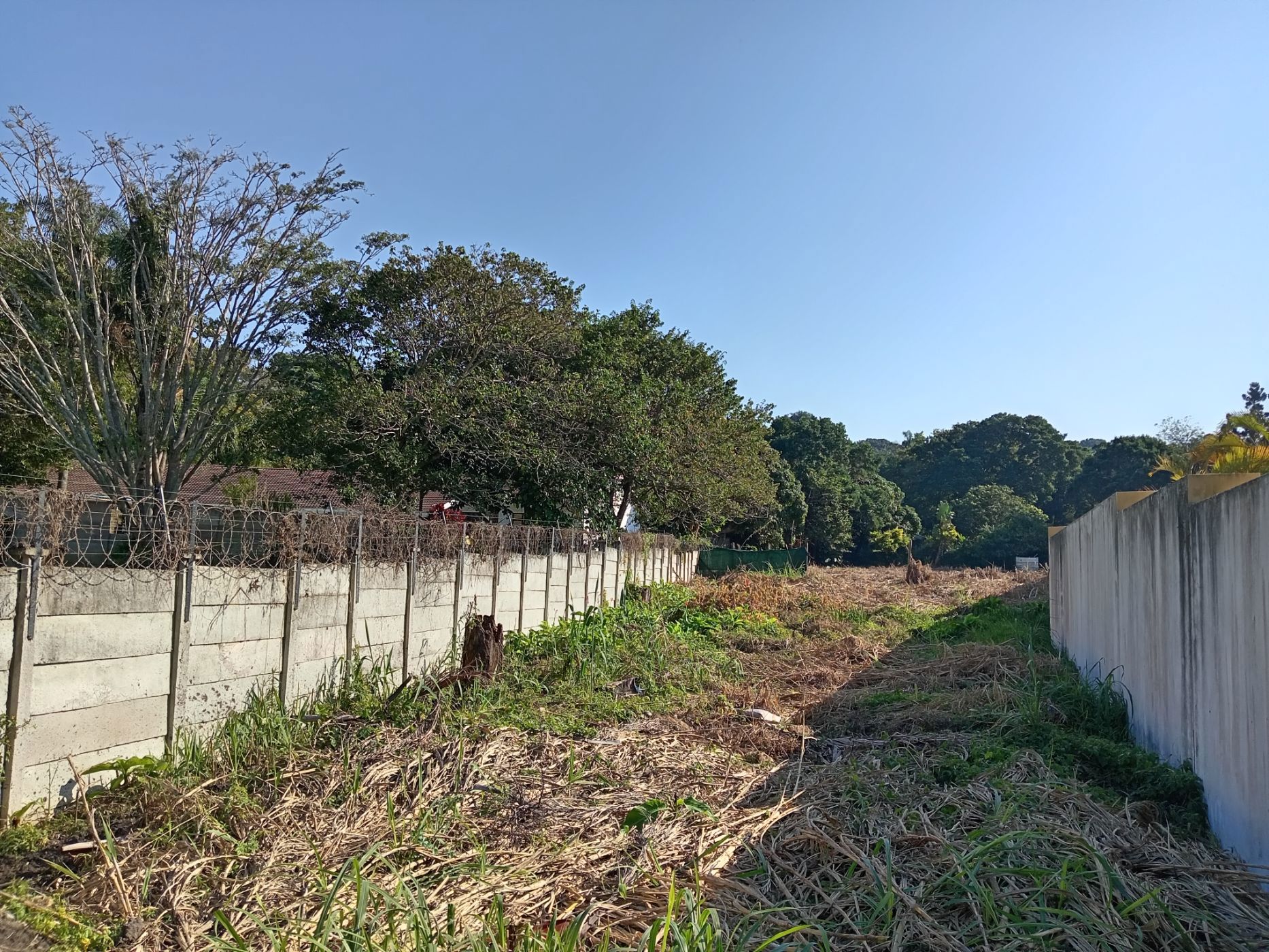 2409 m&sup2; vacant land for sale in Umtentweni