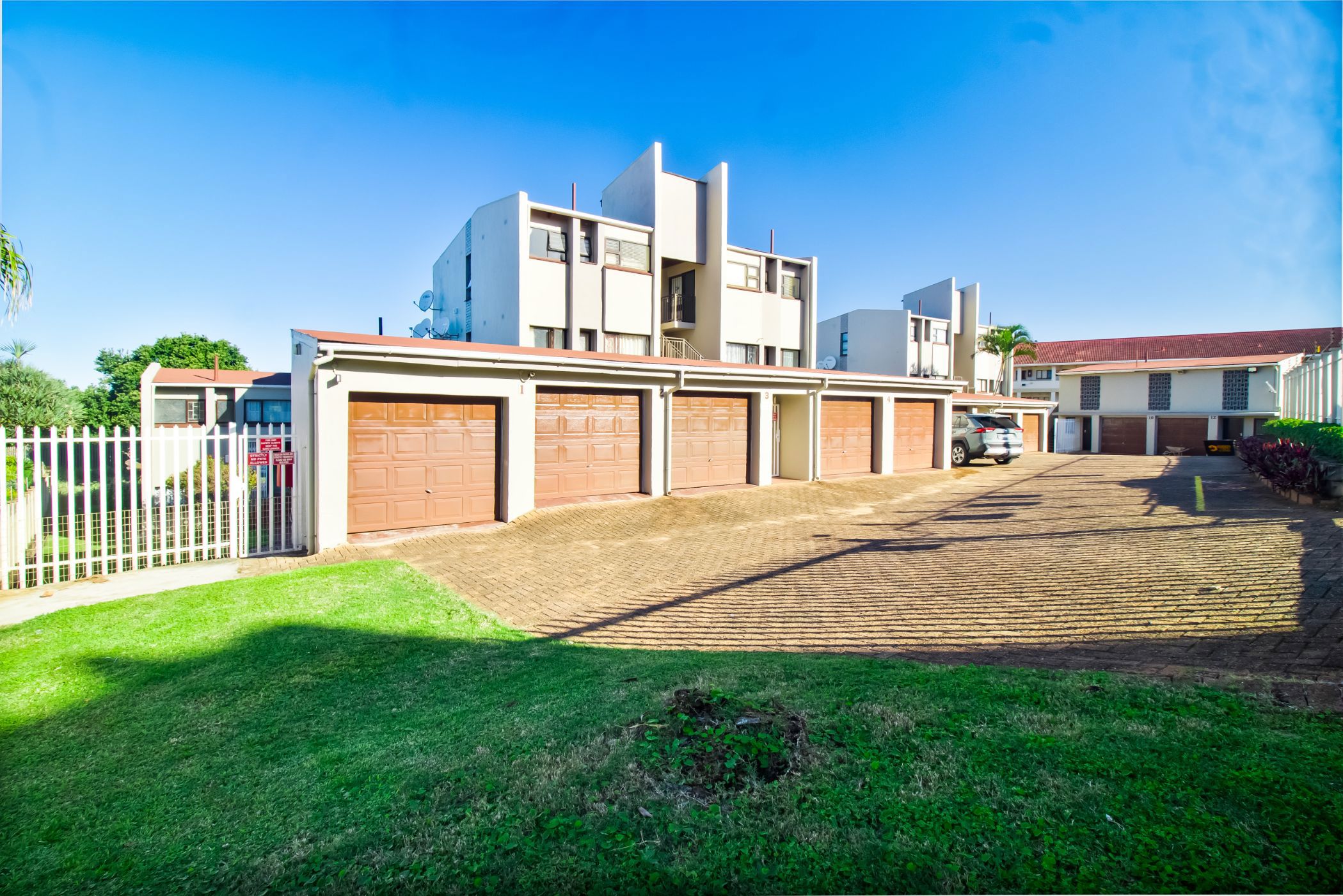 2 Bedroom Apartment For Sale Ramsgate 1PD1661543 Pam Golding