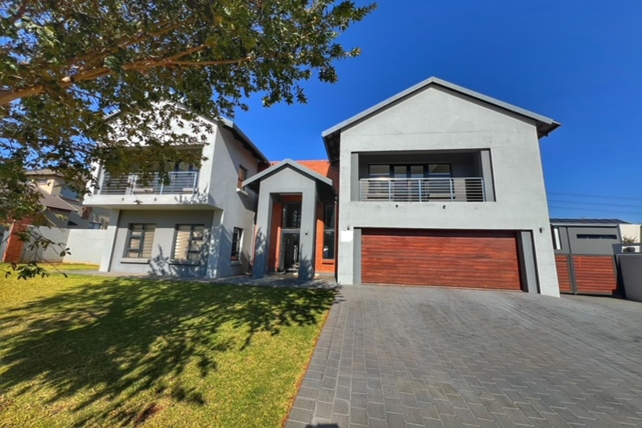 4 bedroom house for sale in The Hills