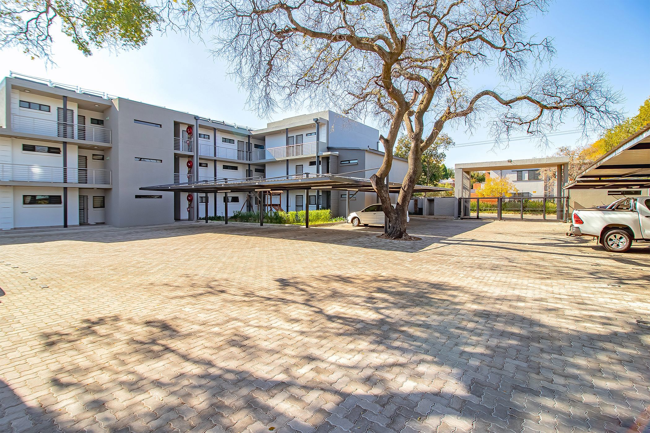 2 Bedroom Apartment For Sale Menlo Park PT1661676 Pam Golding