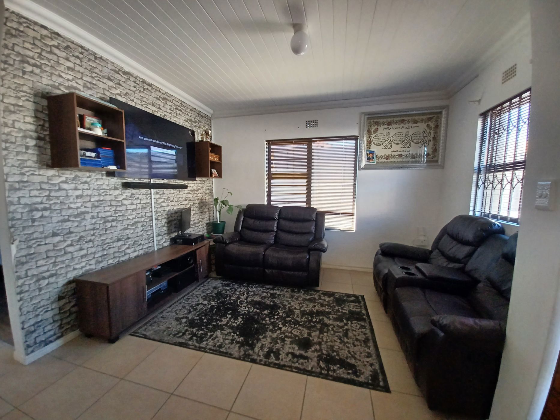 2 Bedroom House For Sale Bank Assisted Sale by Standard Bank
