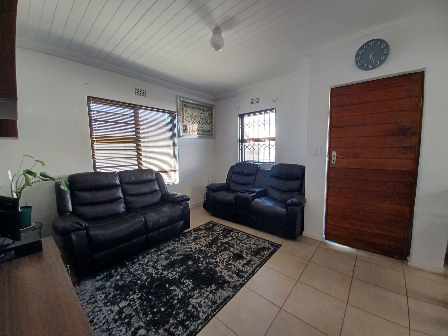2 Bedroom House For Sale Bank Assisted Sale by Standard Bank