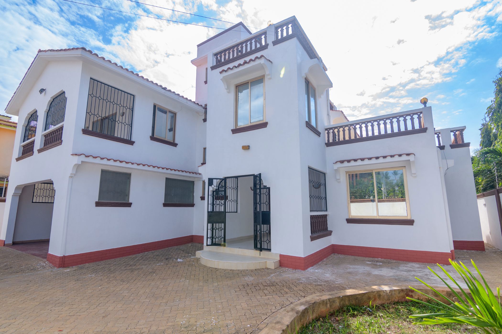 4 bedroom townhouse for sale in Shanzu (Kenya)