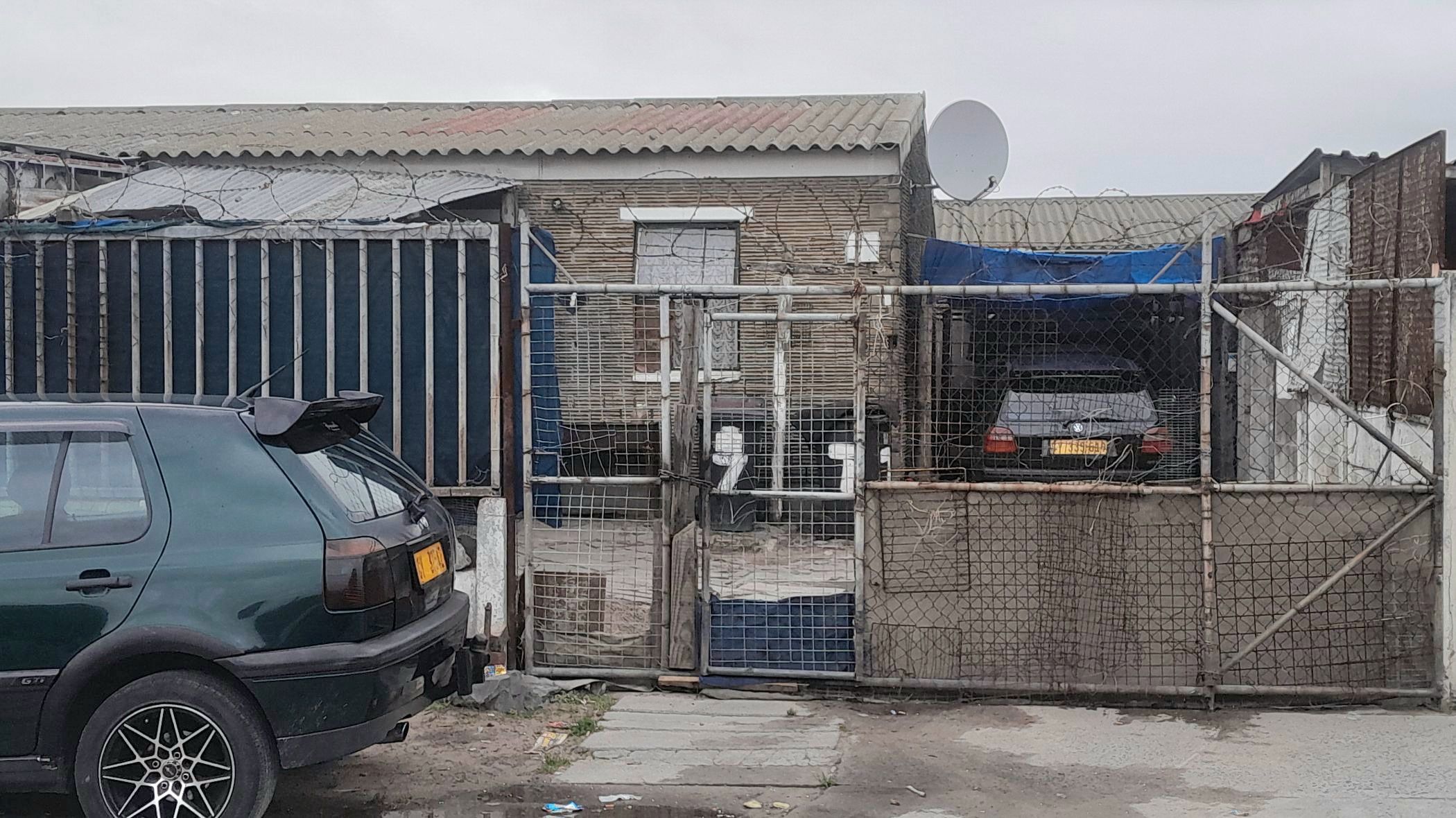 2 bedroom house for sale in Belhar