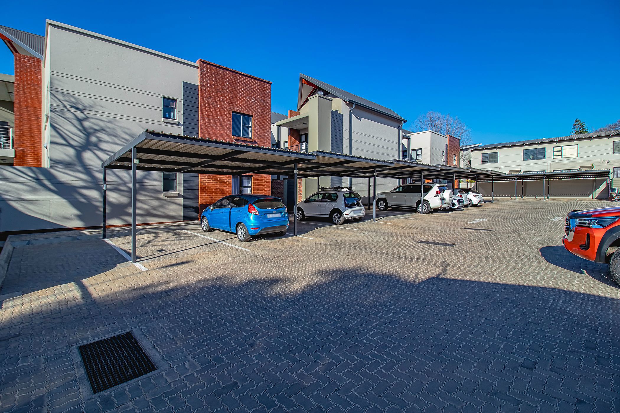 Apartment For Sale Bank Assisted Sale by ABSA Menlo Park PT1664046 Pam Golding Properties