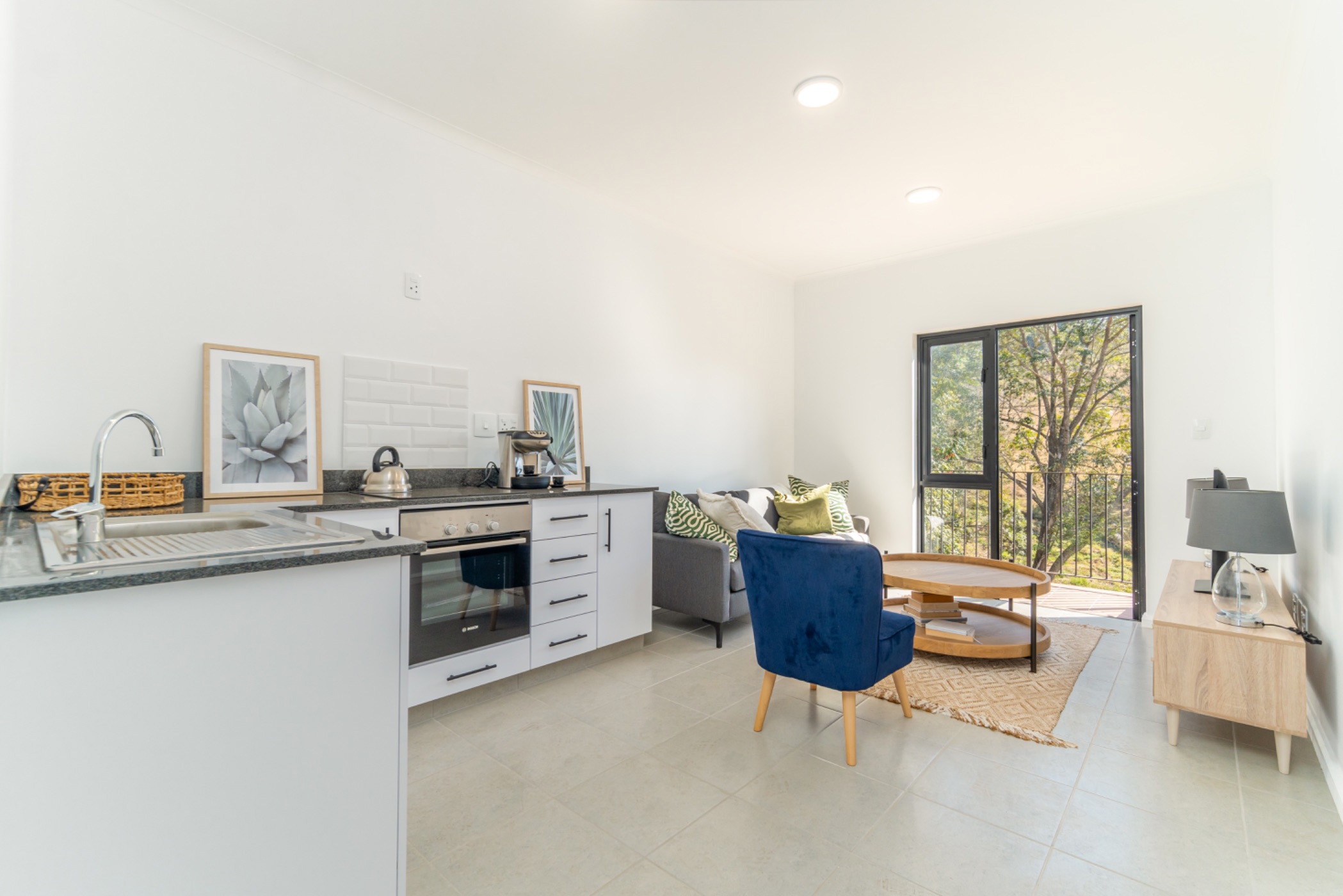 2 bedroom apartment for sale in Waterfall (Upper Highway)