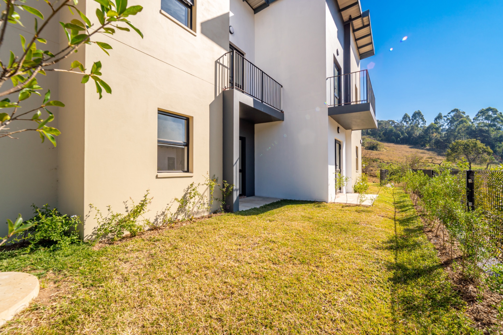 3 bedroom apartment for sale in Waterfall (Upper Highway)