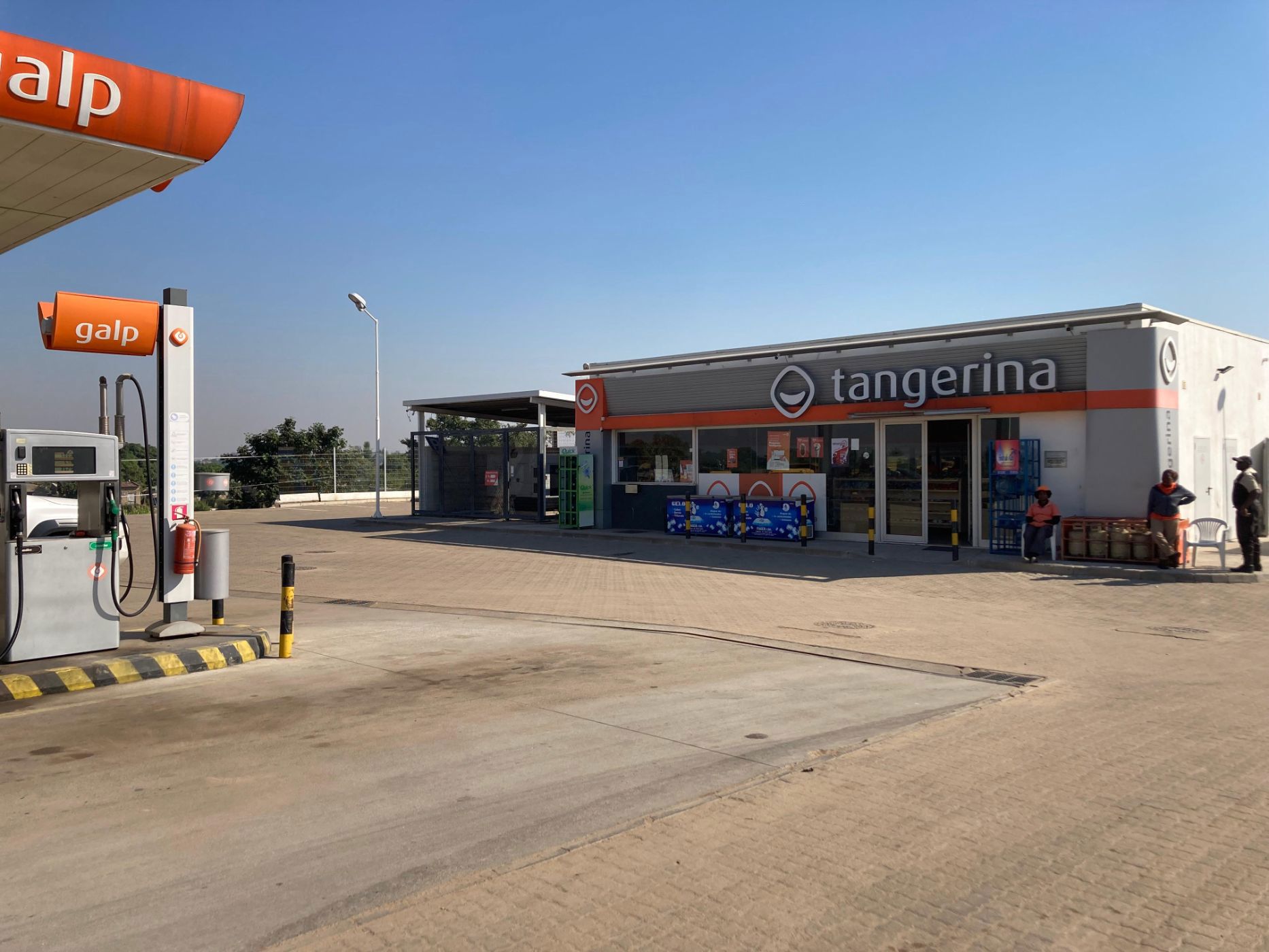 4052.7 m&sup2; commercial building for sale in Matola (Mozambique)