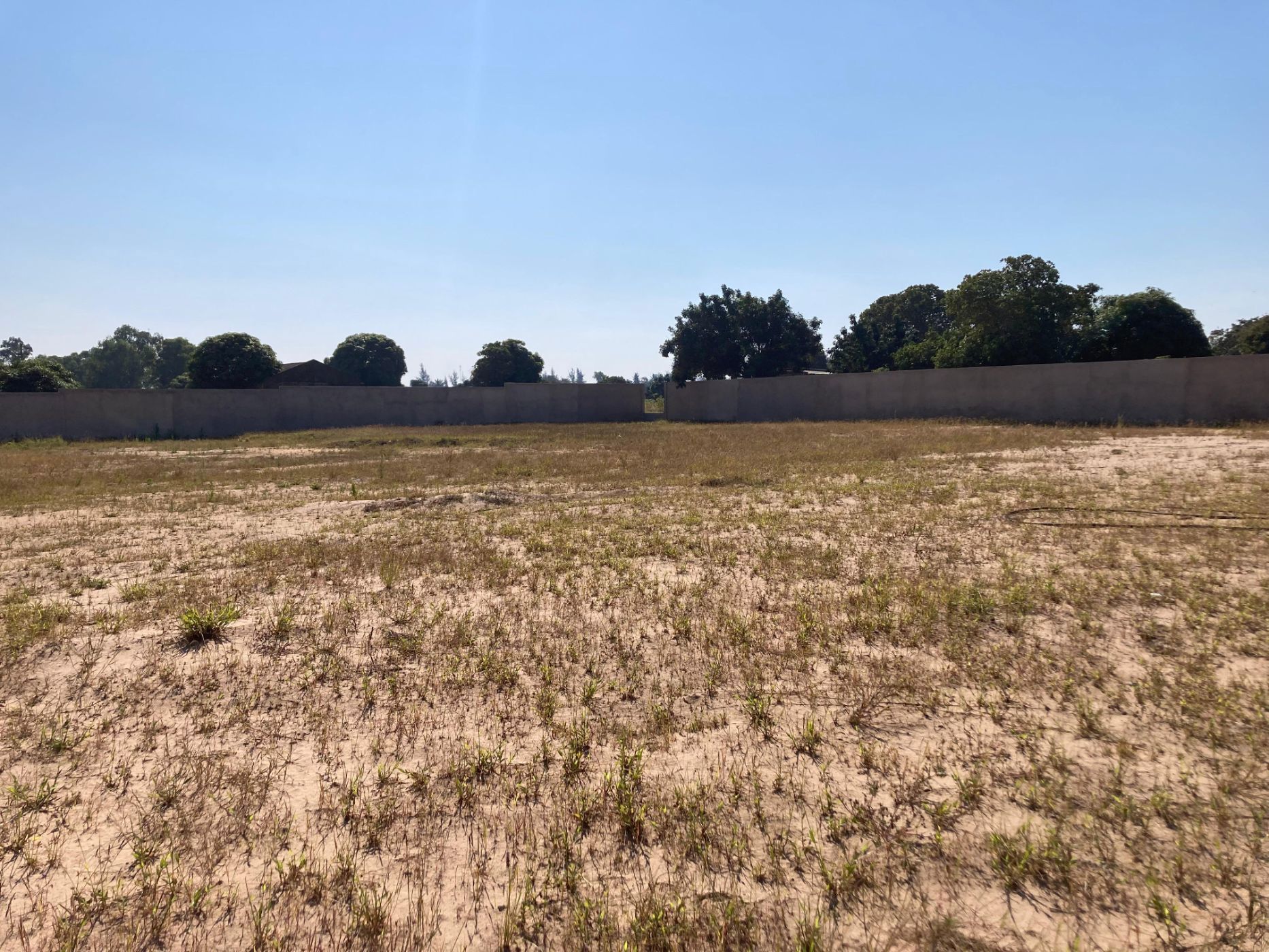 20000 m&sup2; commercial industrial property for sale in Matola (Mozambique)