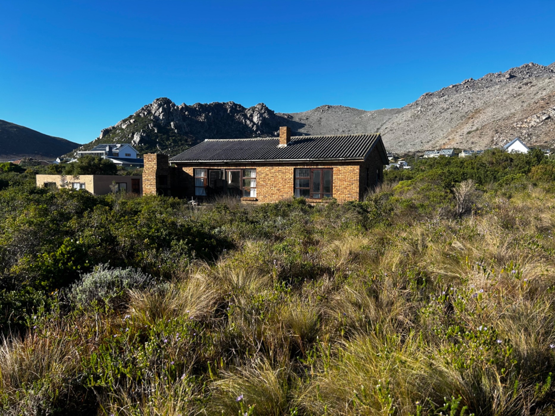 2 bedroom house for sale in Pringle Bay