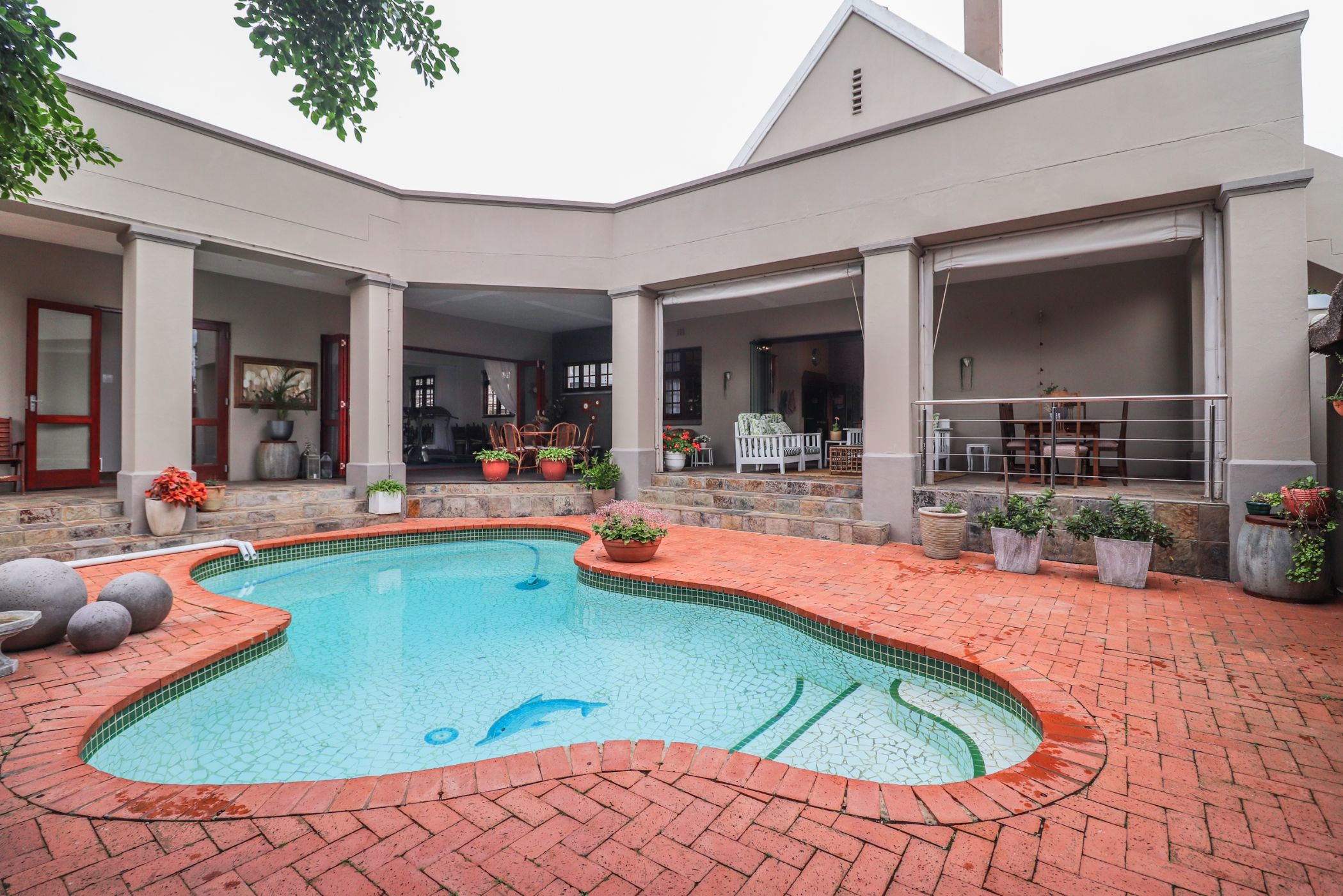 4 bedroom house for sale in Mount Croix
