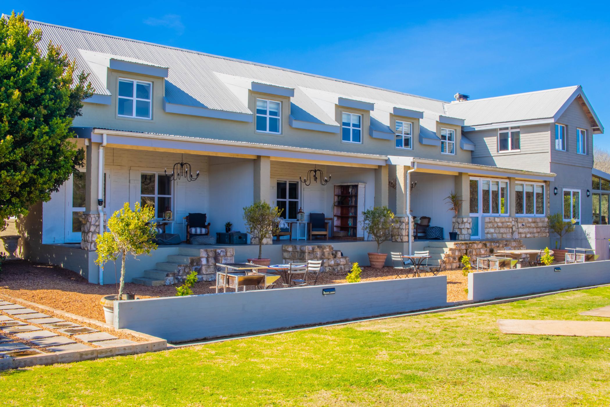 8 bedroom house for sale in Stilbaai East