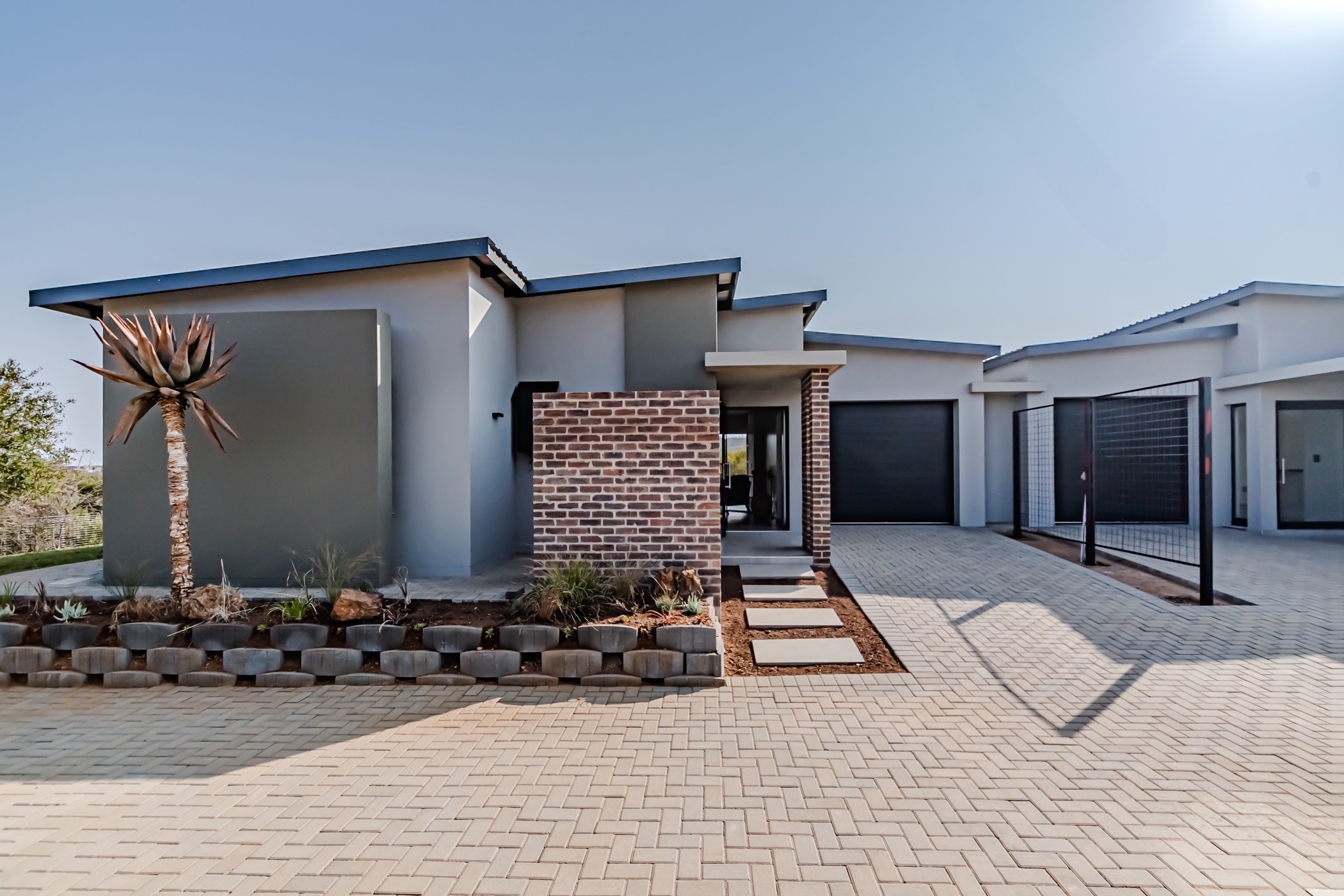 2 bedroom house for sale in Sable Hills Waterfront Estate