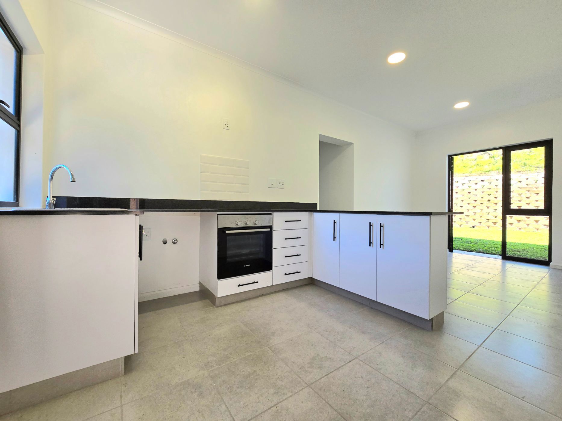 3 bedroom apartment for sale in Waterfall (Upper Highway)