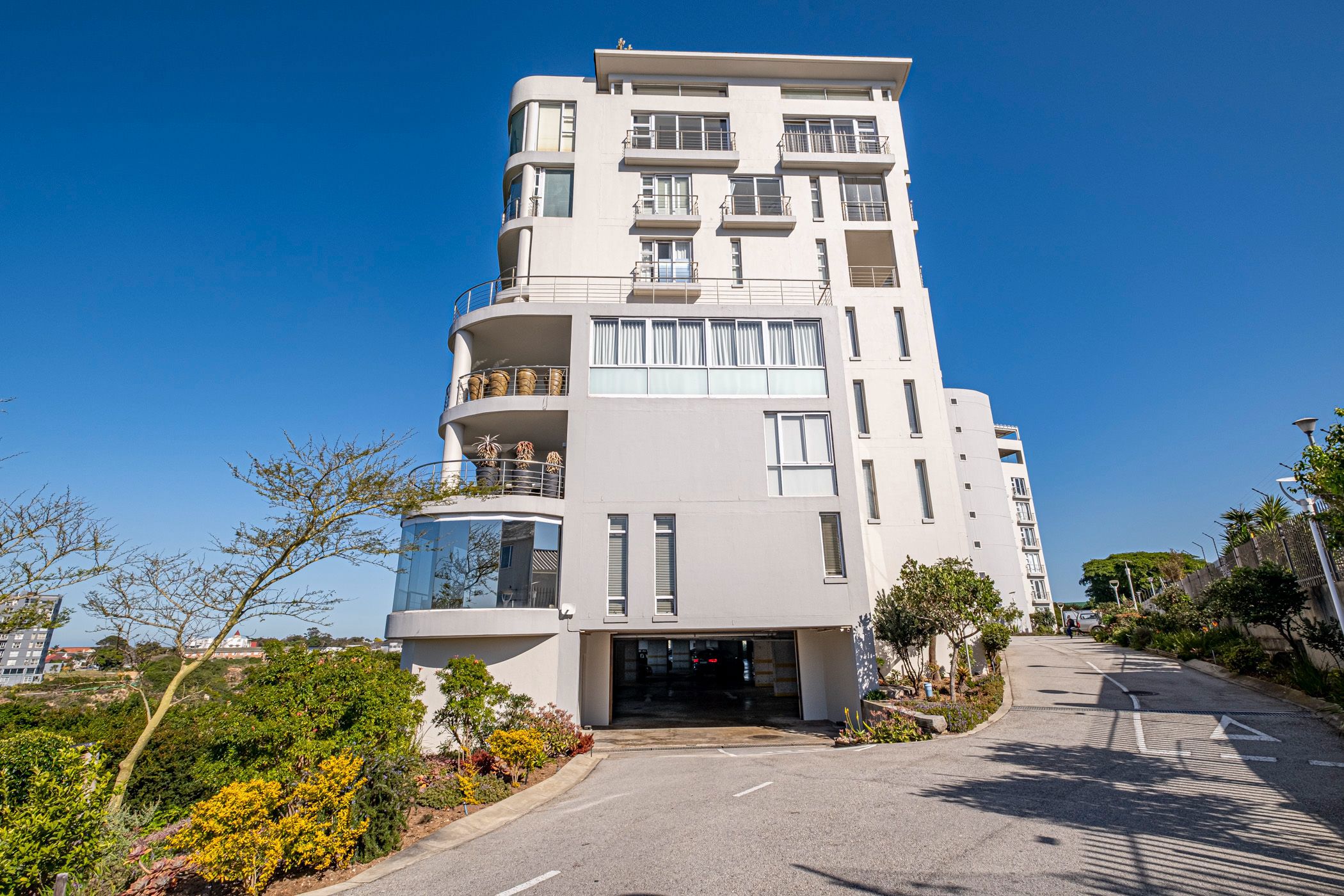 4 bedroom penthouse apartment for sale in St Georges Park