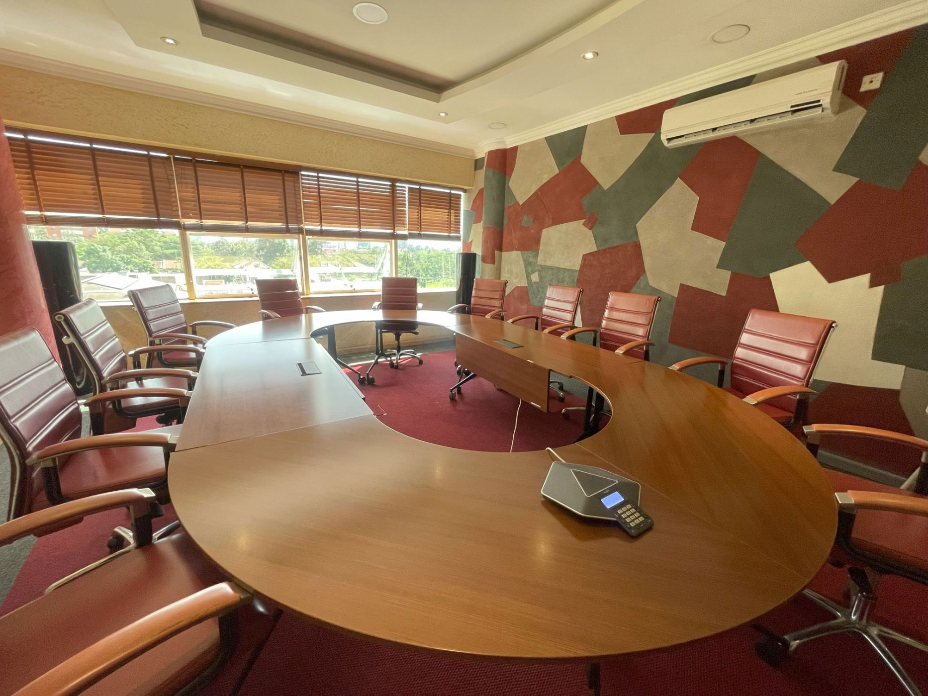 371 m&sup2; commercial office to rent in Parklands (Kenya)