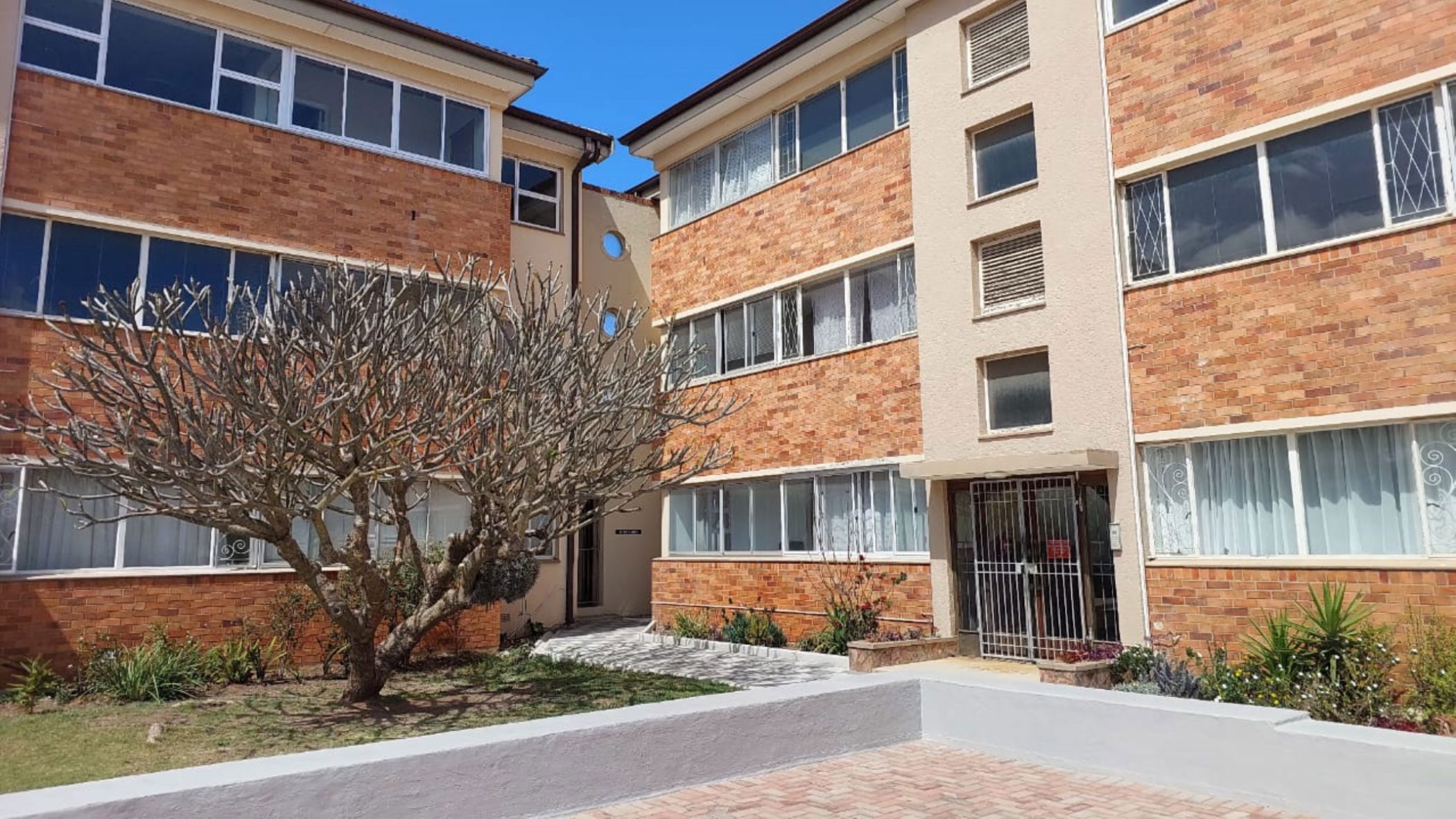 2 bedroom apartment for sale in Parsons Hill