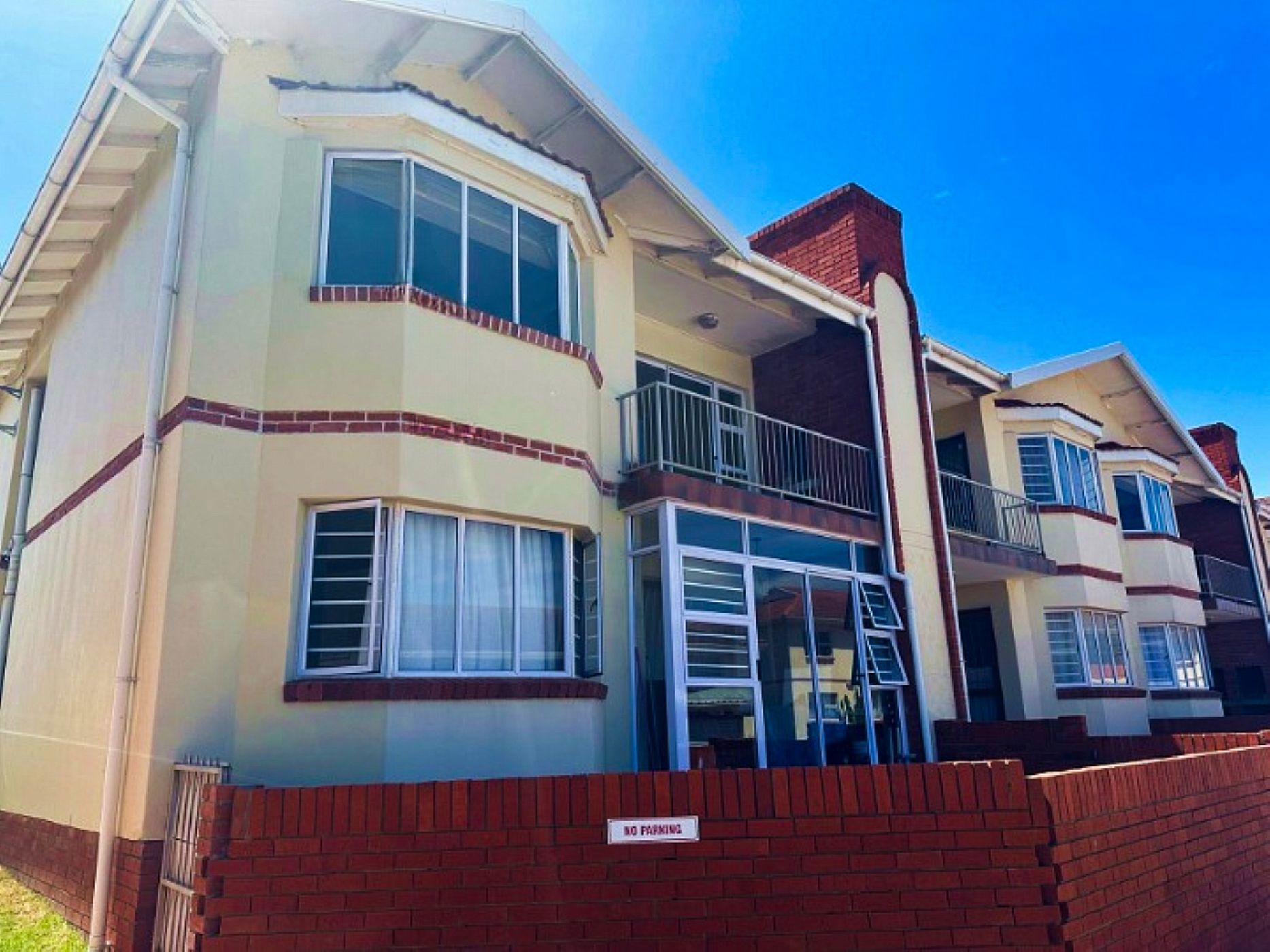 3 bedroom apartment for sale in Bluewater Bay (Port Elizabeth (Gqeberha))