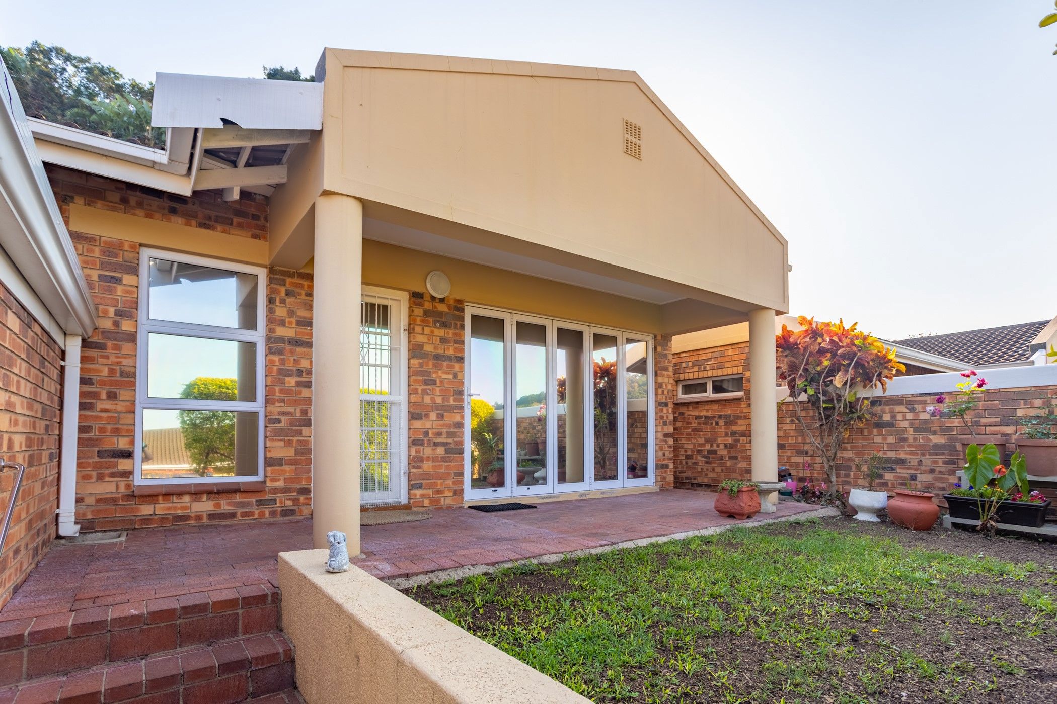 3 Bedroom Townhouse For Sale Cowies Hill 1WP1670418 Pam Golding