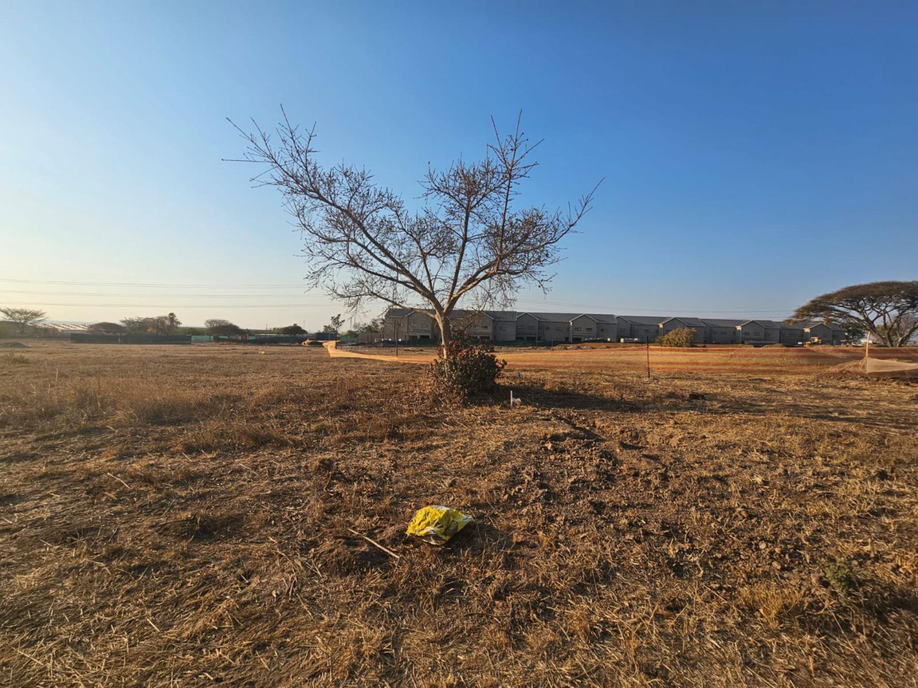 9479 m&sup2; commercial vacant land for sale in Bendor Park