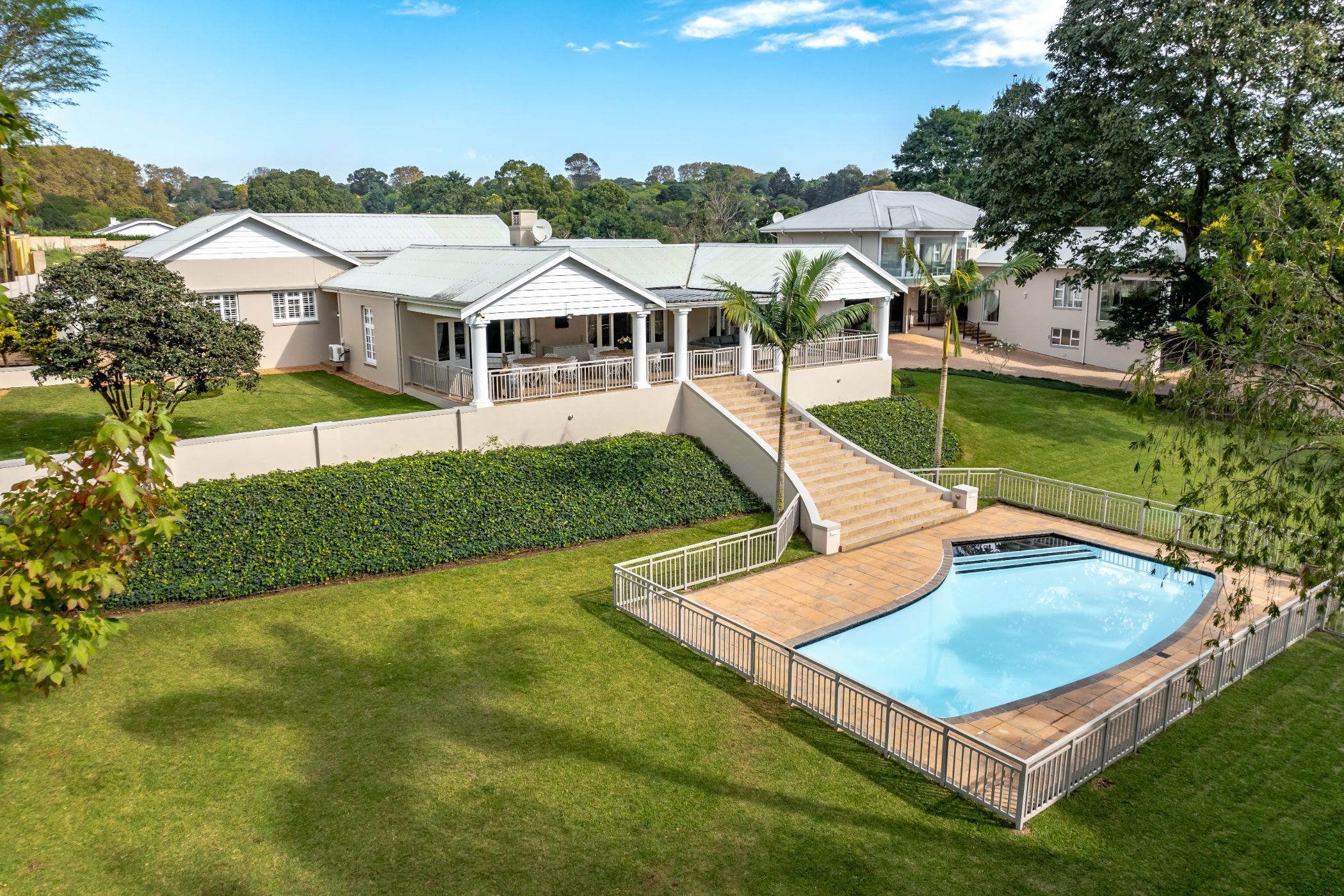 6 bedroom house for sale in Kloof