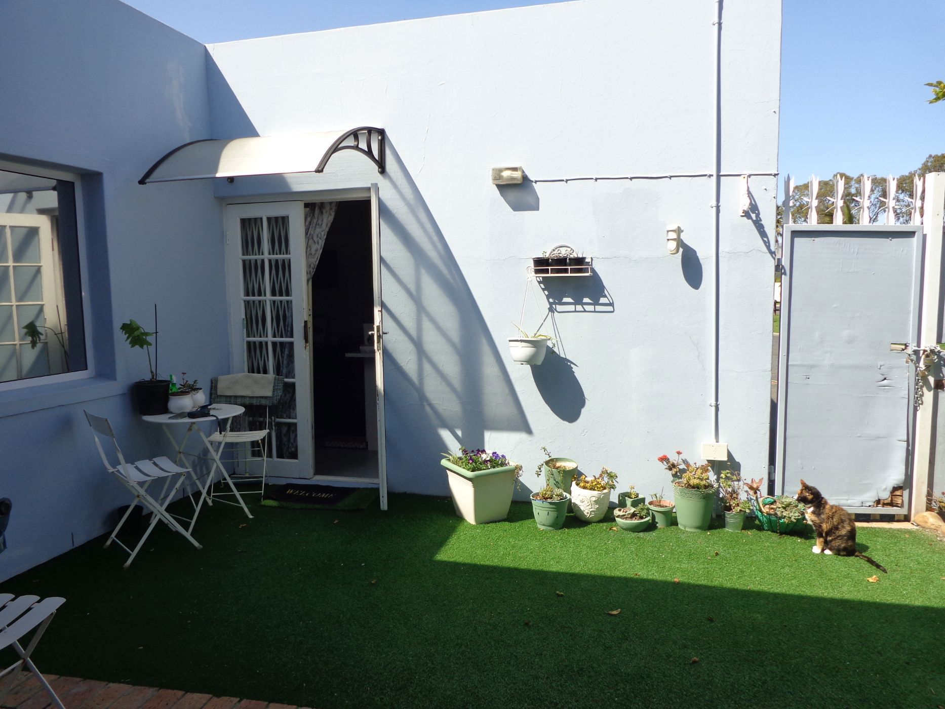 1 Bedroom Bachelor Apartment To Rent Longdown Estate SWL1672808