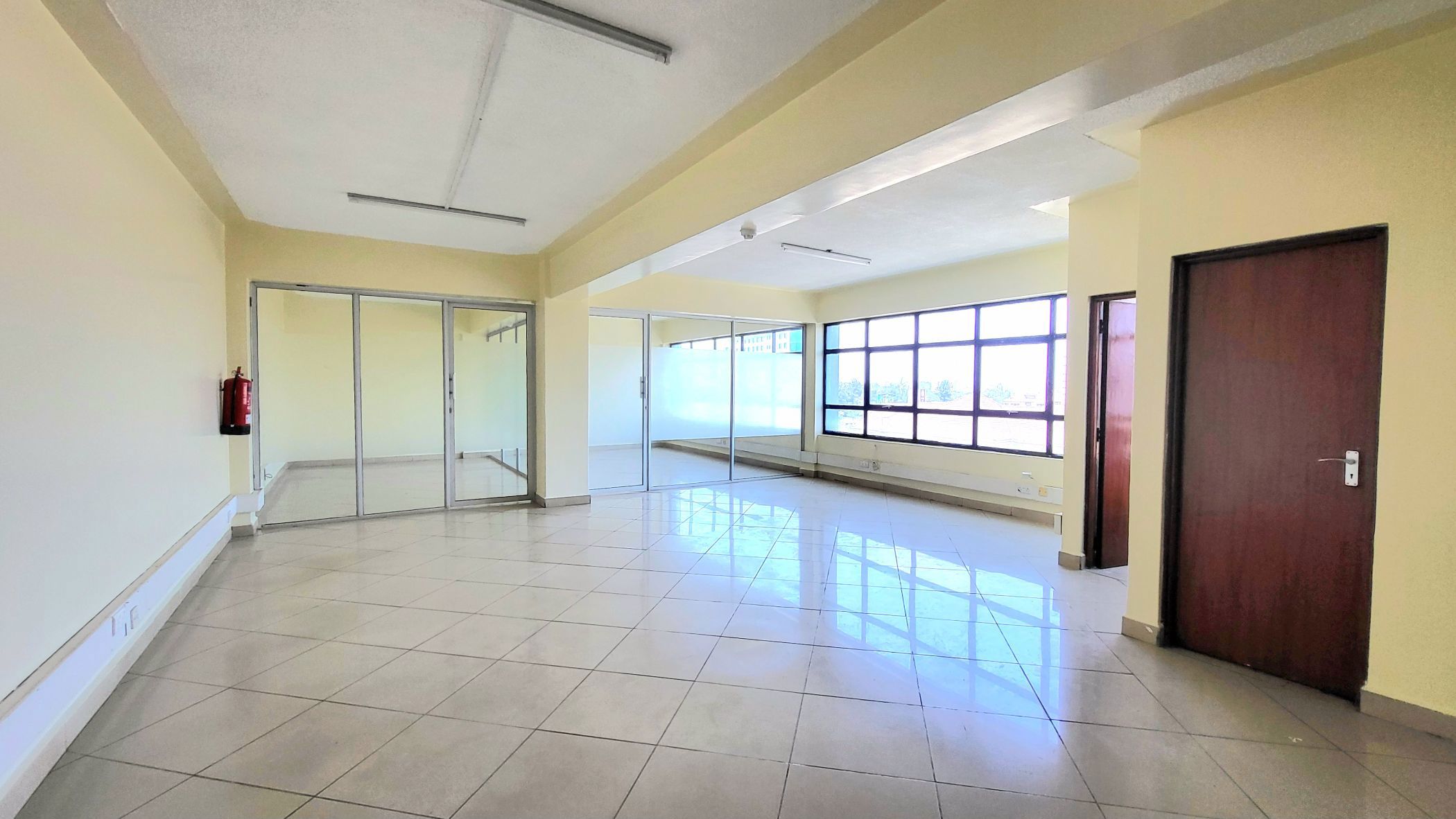 Commercial office to rent in Parklands (Kenya)