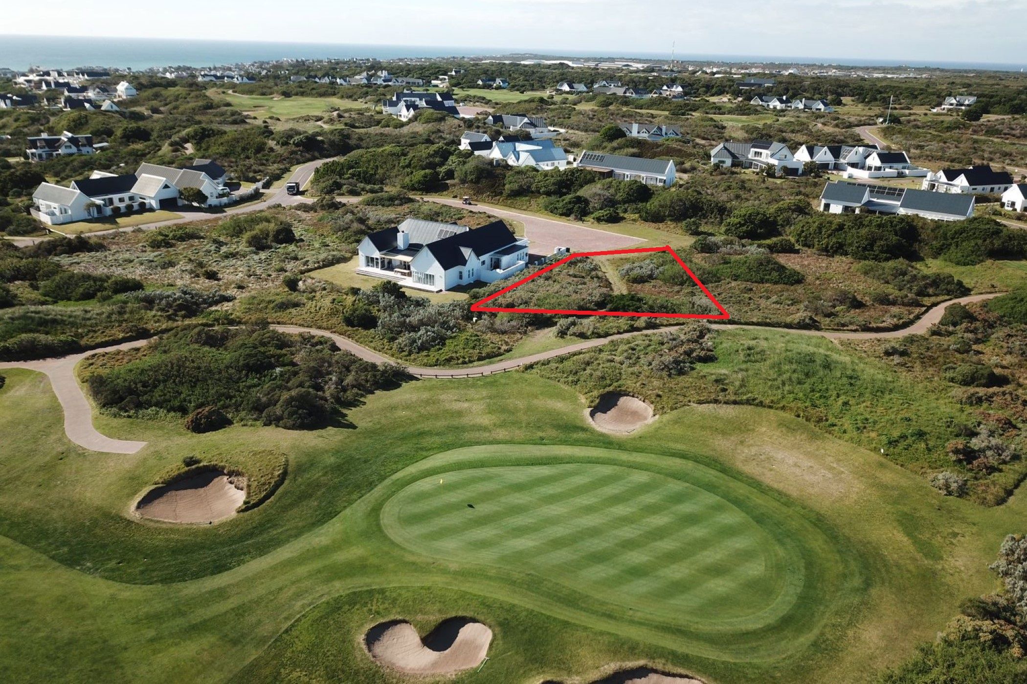 1333 m&sup2; vacant land for sale in St Francis Links