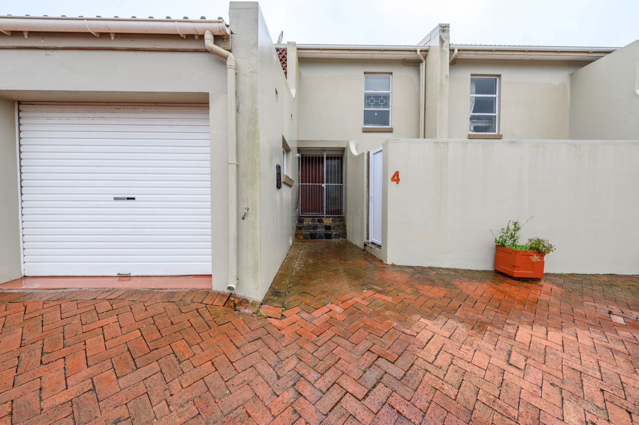 3 bedroom townhouse for sale in Walmer