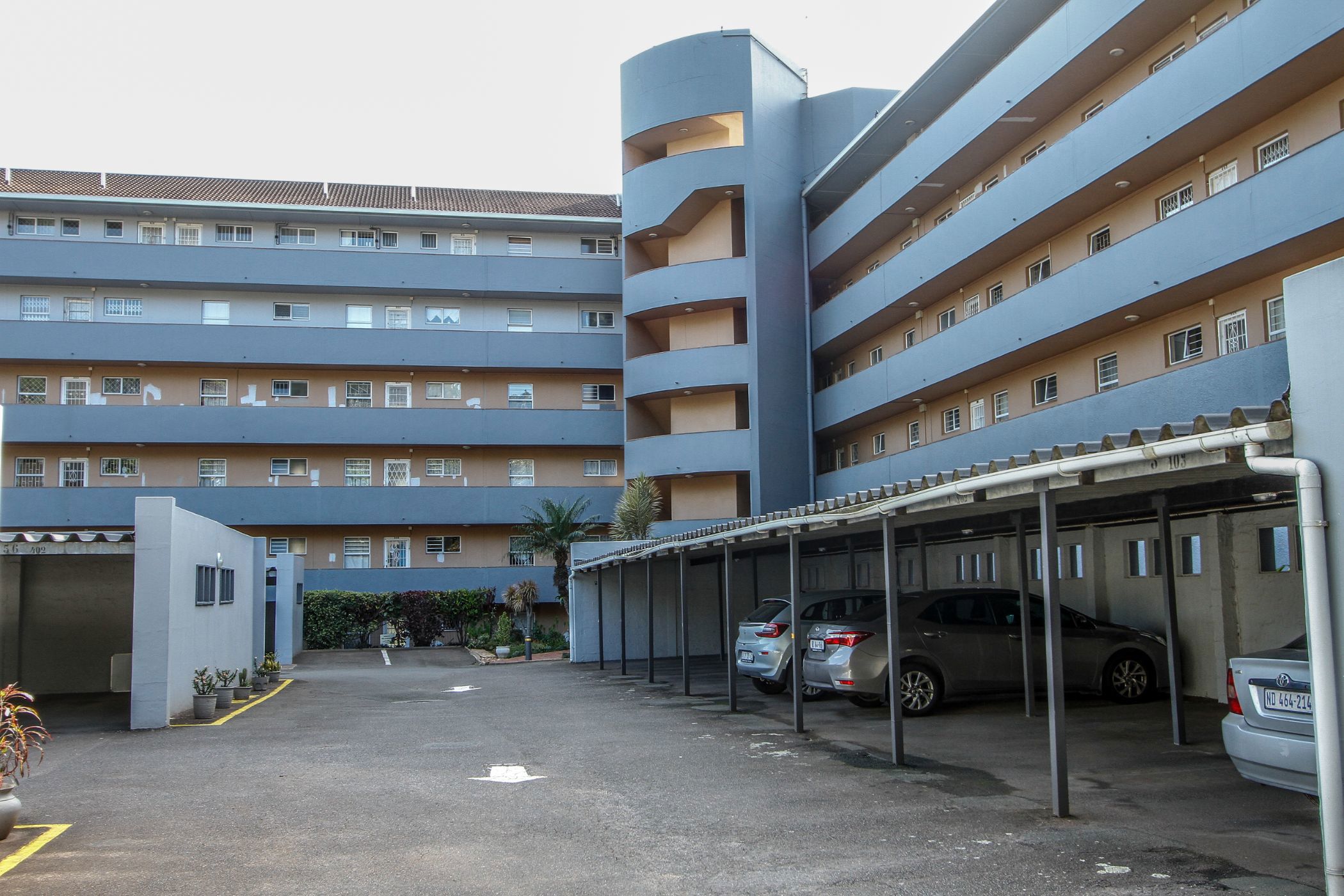 2 bedroom apartment for sale in Riverside (Durban North)