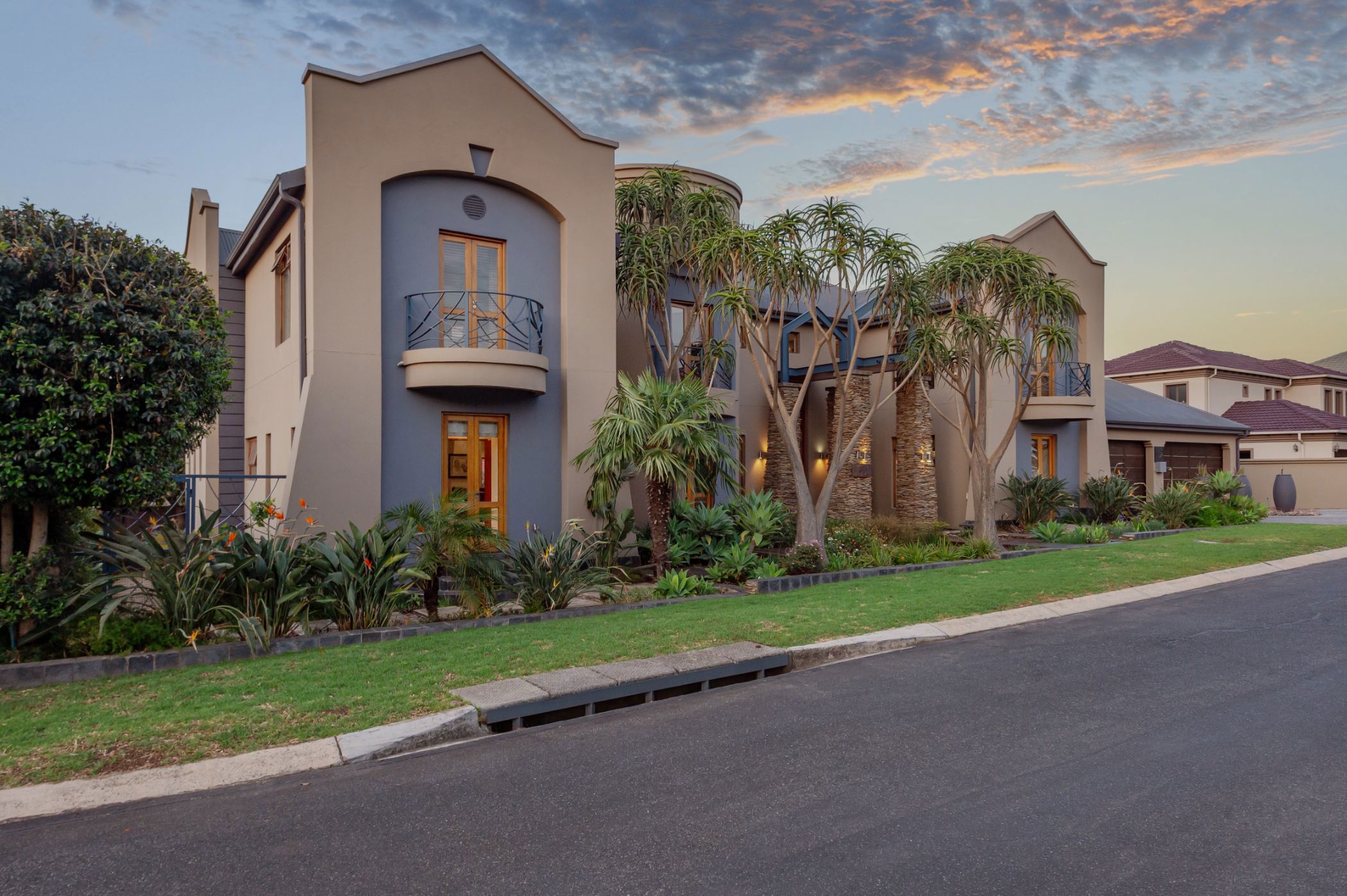 5 bedroom double-storey house for sale in Greenstone Hill