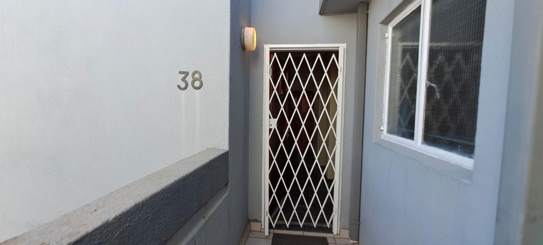 2 Bedroom Apartment To Rent Mulbarton 1AB1675847 Pam Golding Properties