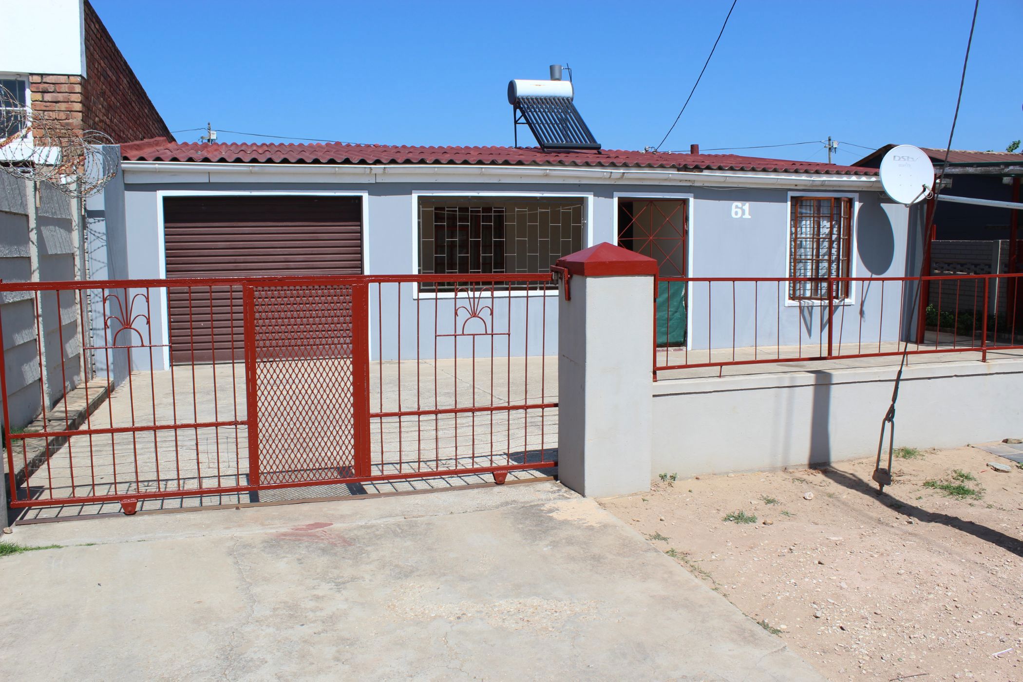 2 bedroom house for sale in Rosedale (Uitenhage (Kariega))