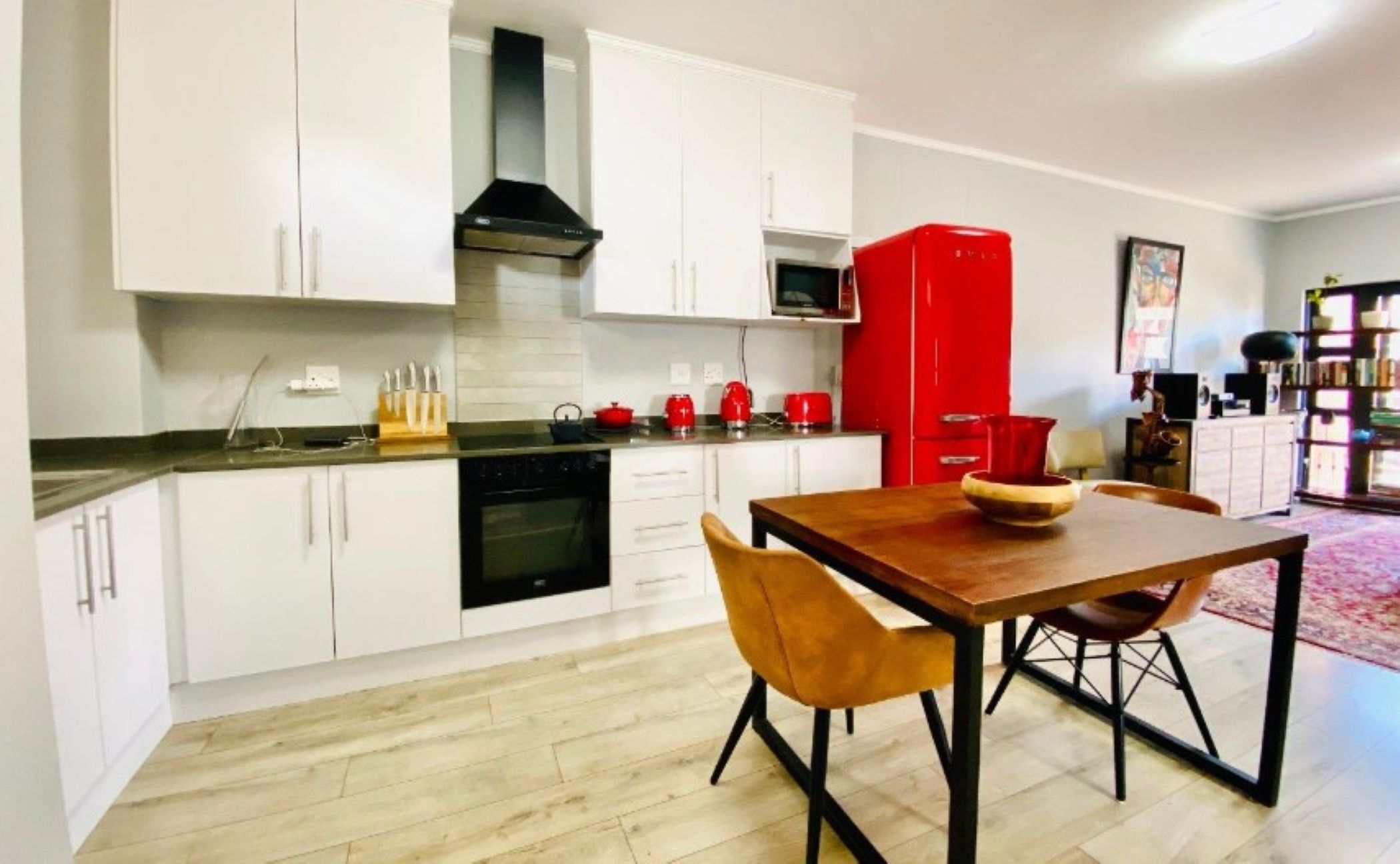 2 bedroom apartment for sale in Cotswold Fenns
