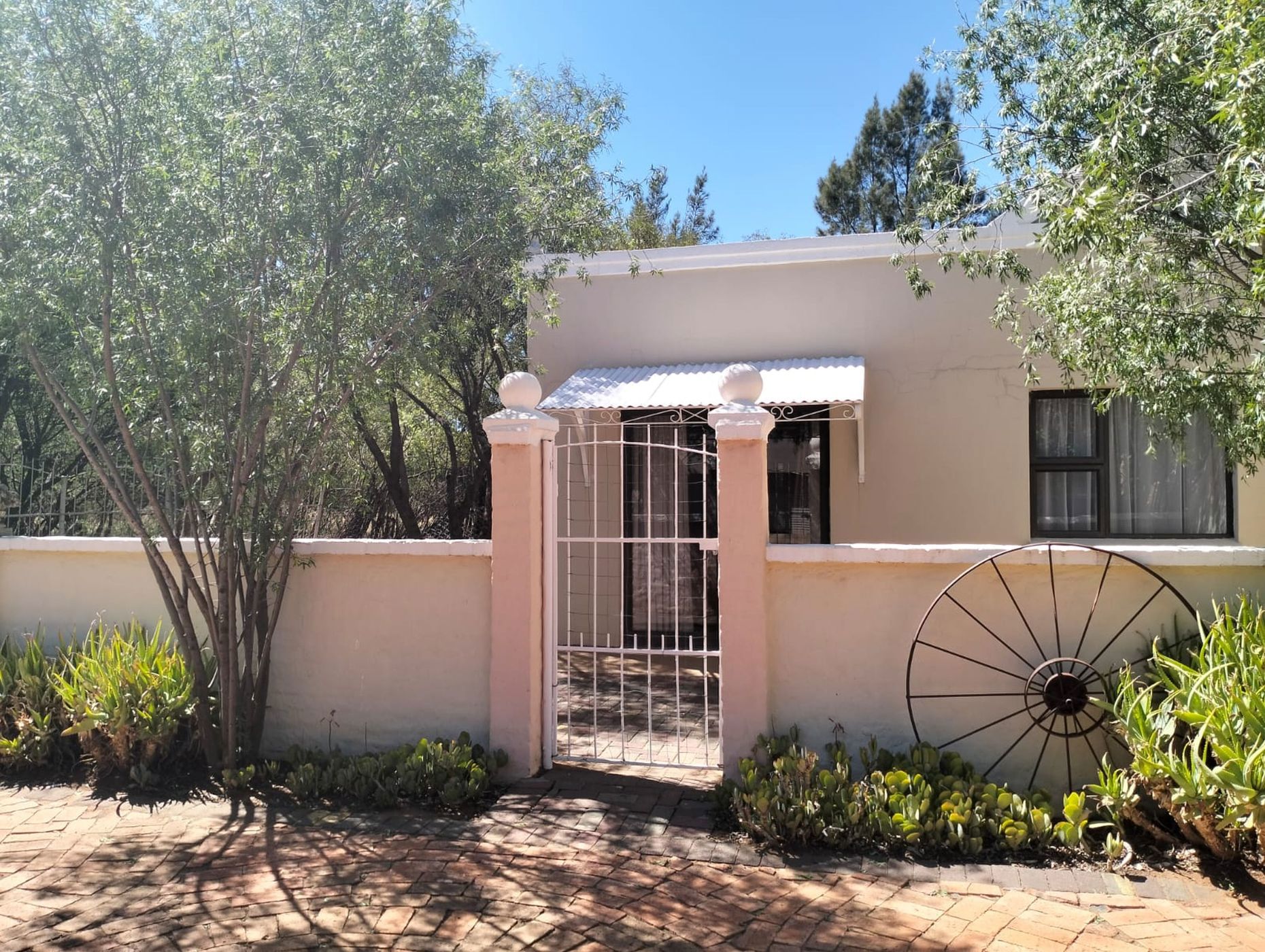 1 Bedroom Bachelor Apartment To Rent Bains Vlei 1BX1678393 Pam