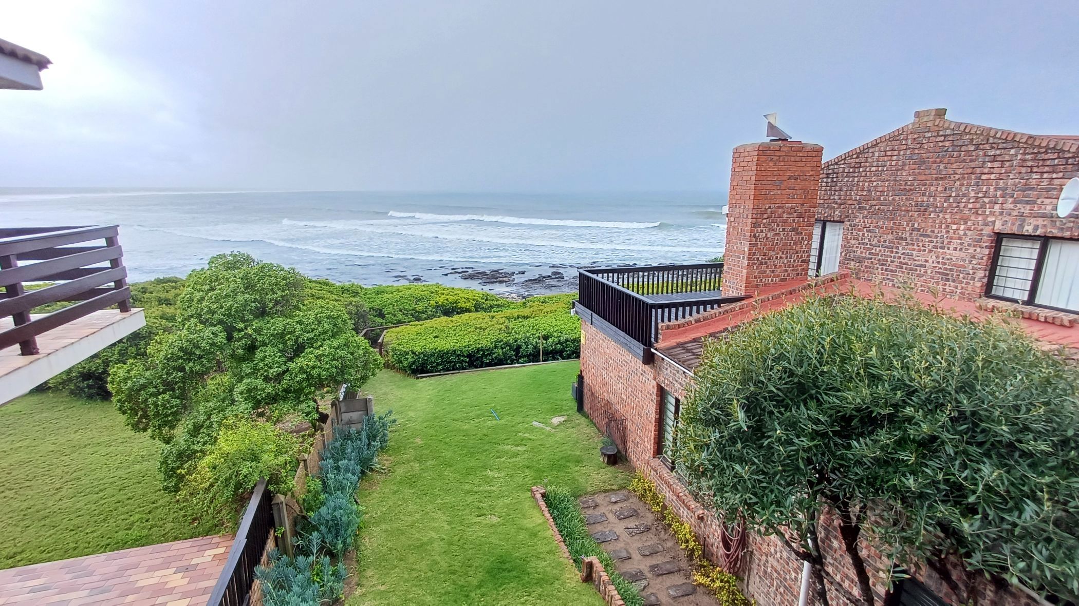 2 bedroom apartment to rent in Jeffreys Bay
